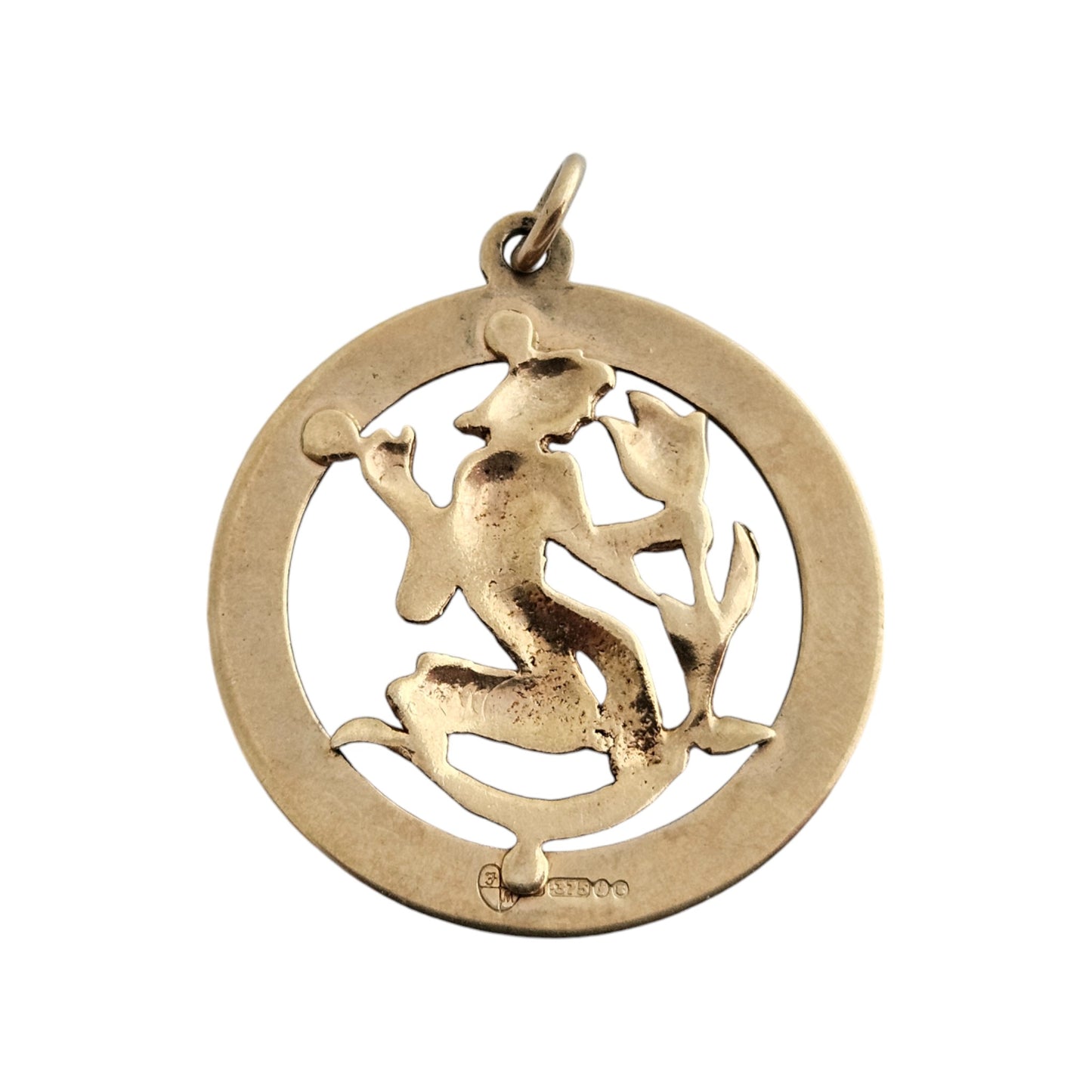 9ct 375 Yellow Gold Virgo Horoscope Charm or Pendant 1964 Dia 2.4 cm 2.4 g.