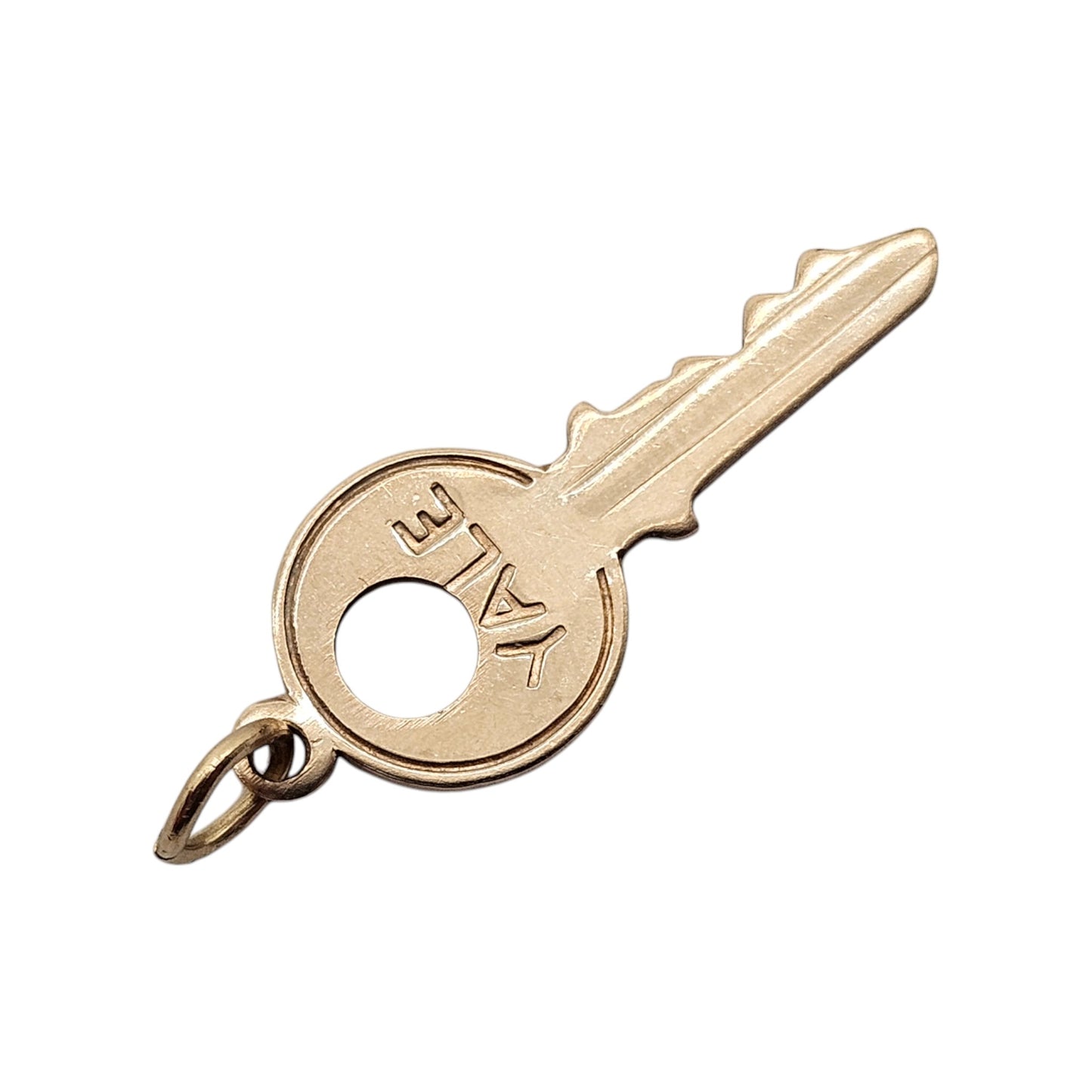 9ct 375 Yellow Gold Yale Key Charm 1966 L 2.2 cm 1.0 g.