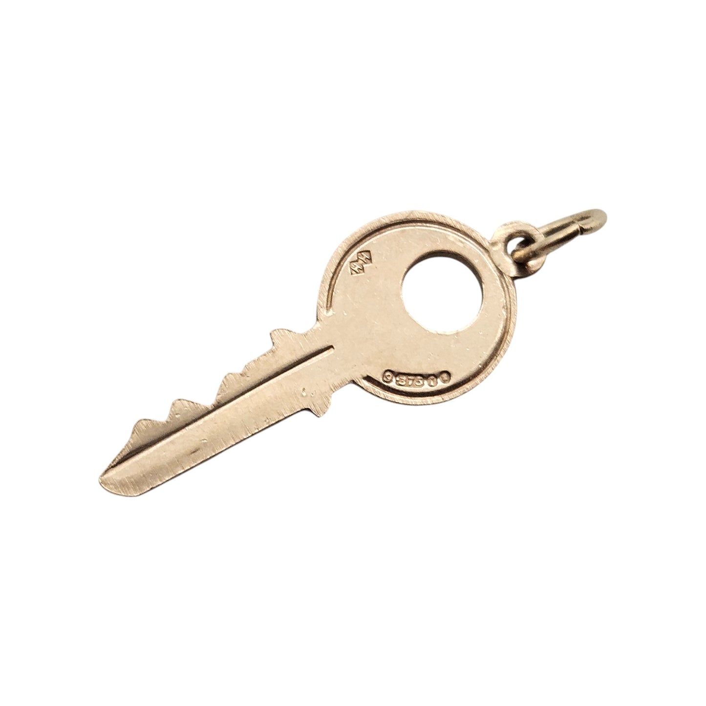 9ct 375 Yellow Gold Yale Key Charm 1966 L 2.2 cm 1.0 g.