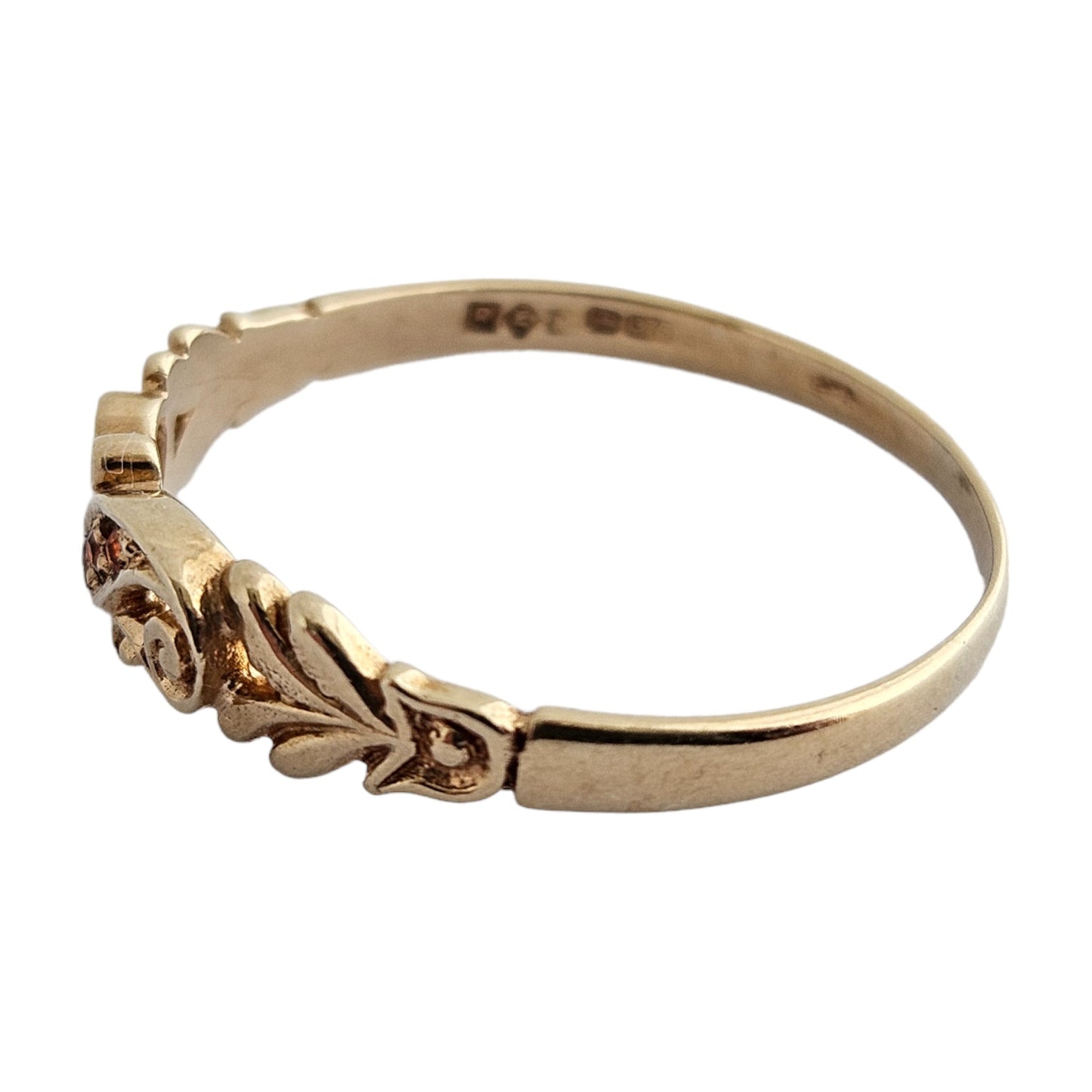 Fancy 9ct 375 Yellow Gold Ring with Garnets Size X 1.8 g