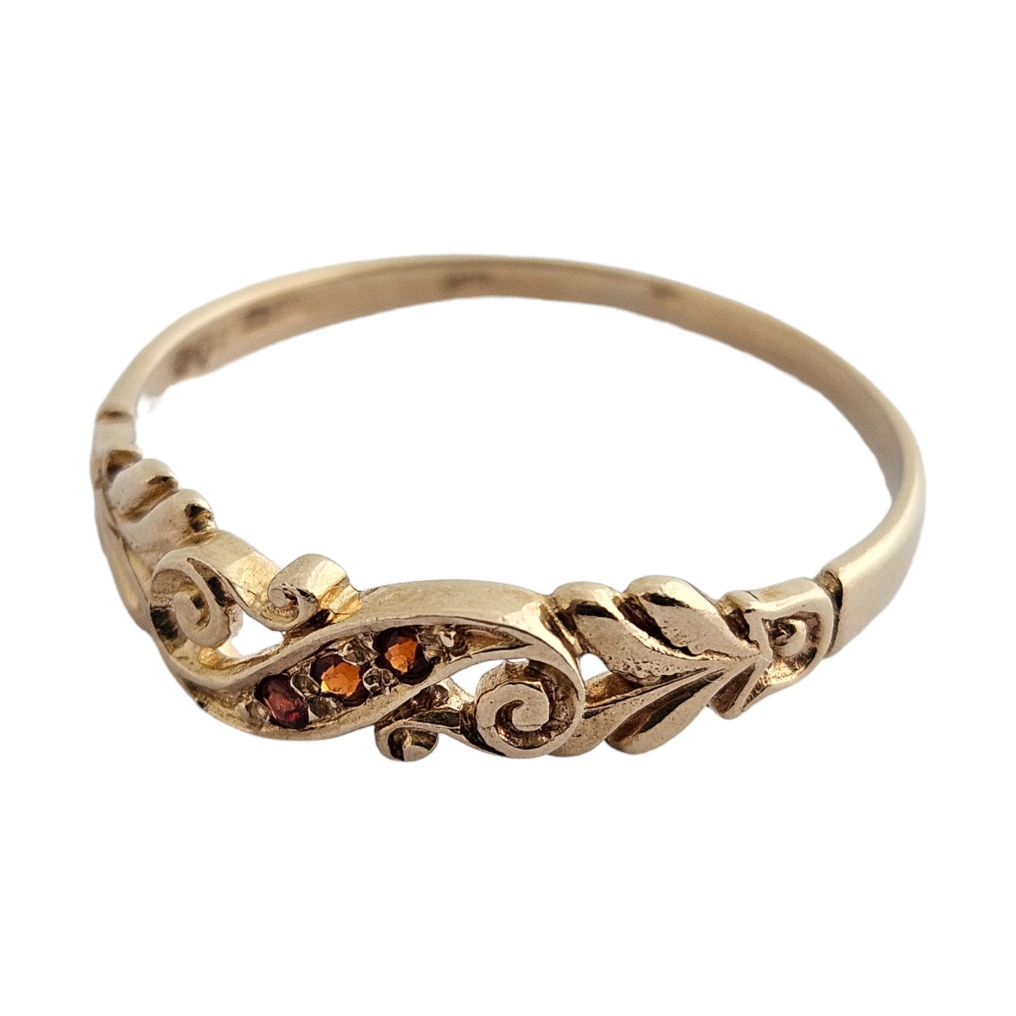 Fancy 9ct 375 Yellow Gold Ring with Garnets Size X 1.8 g