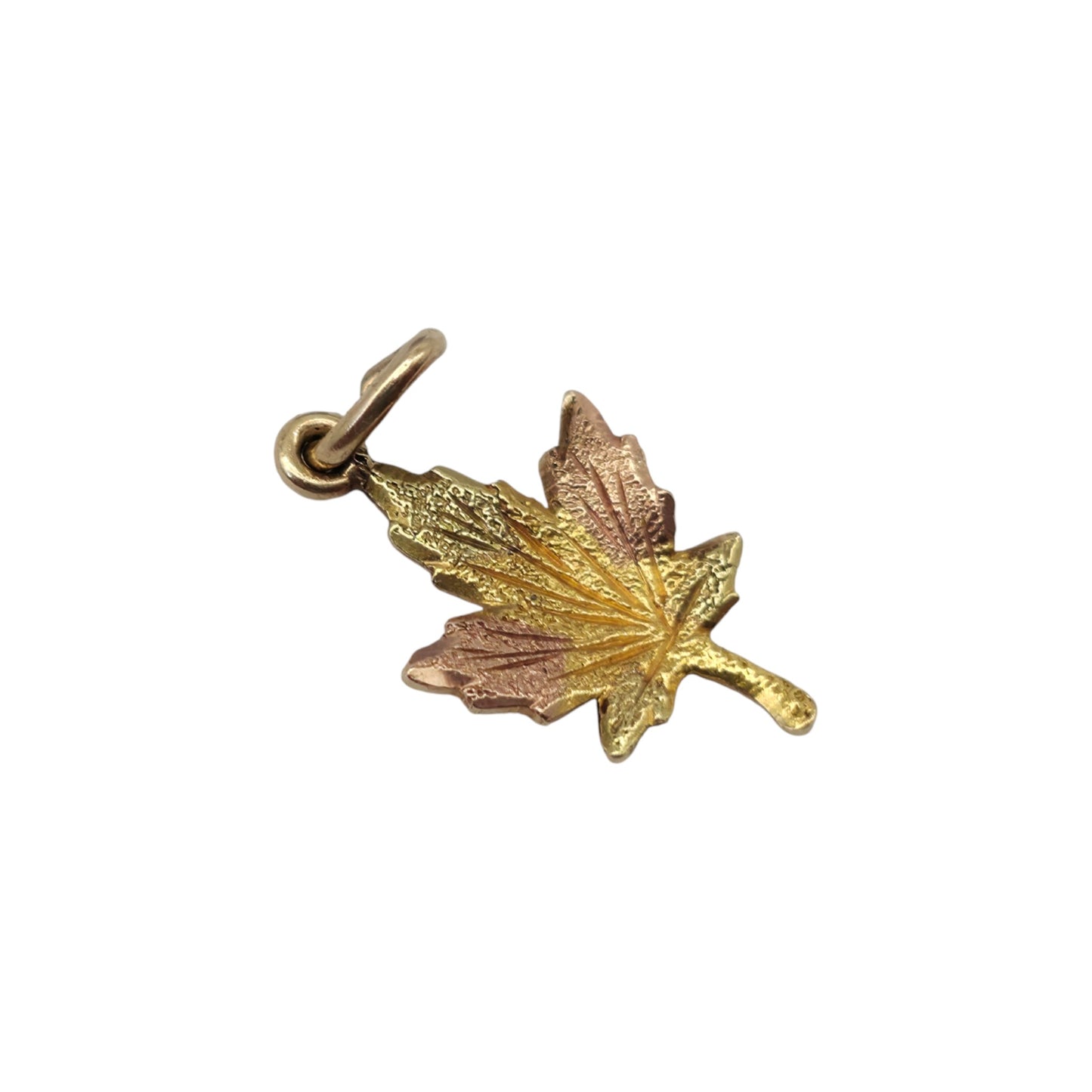 10ct Tri-Colour Gold Maple Leaf Charm L 1.3 cm 0.5 g.