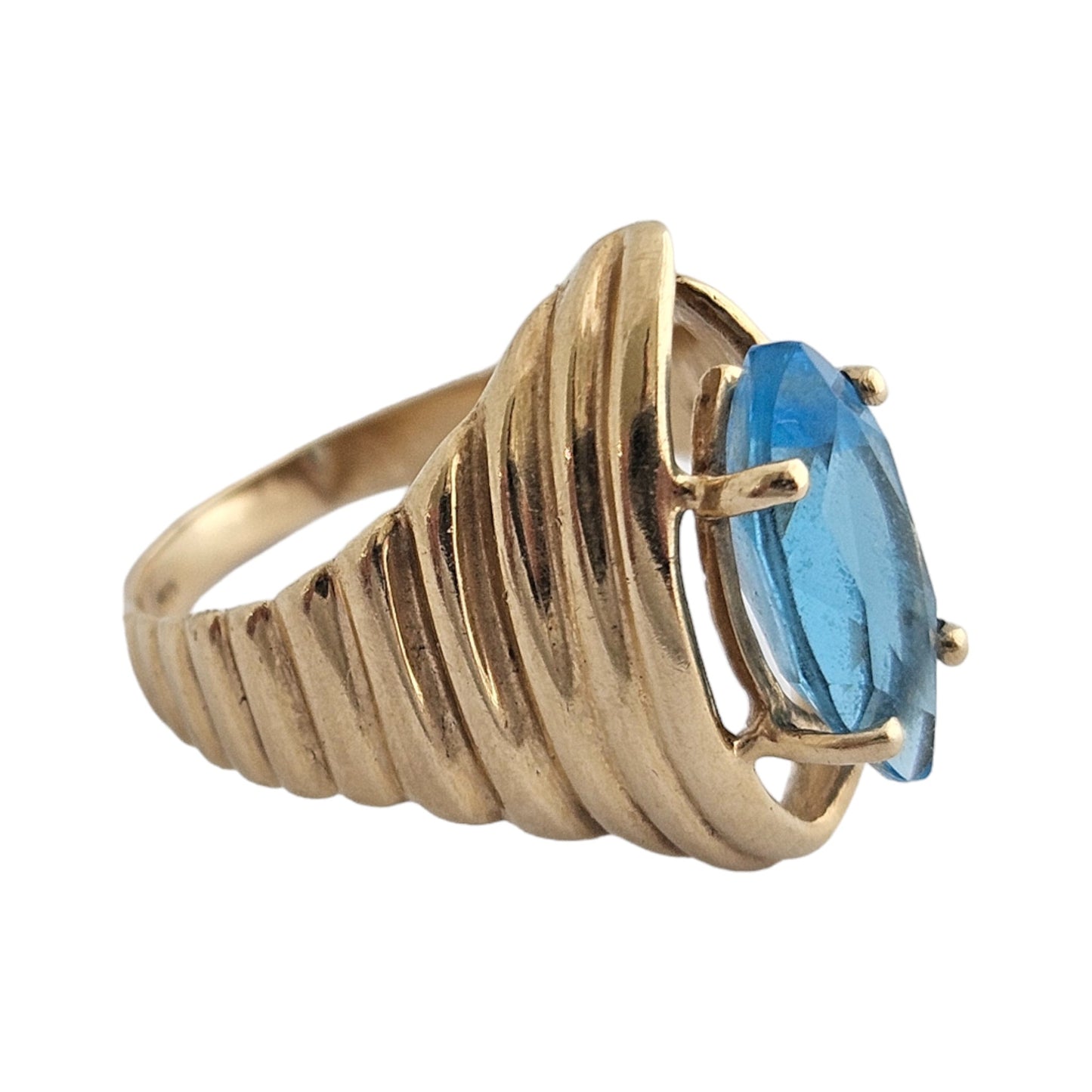 Modernistic 14ct Yellow Gold Ring with Blue Topaz Size L 3.7 g