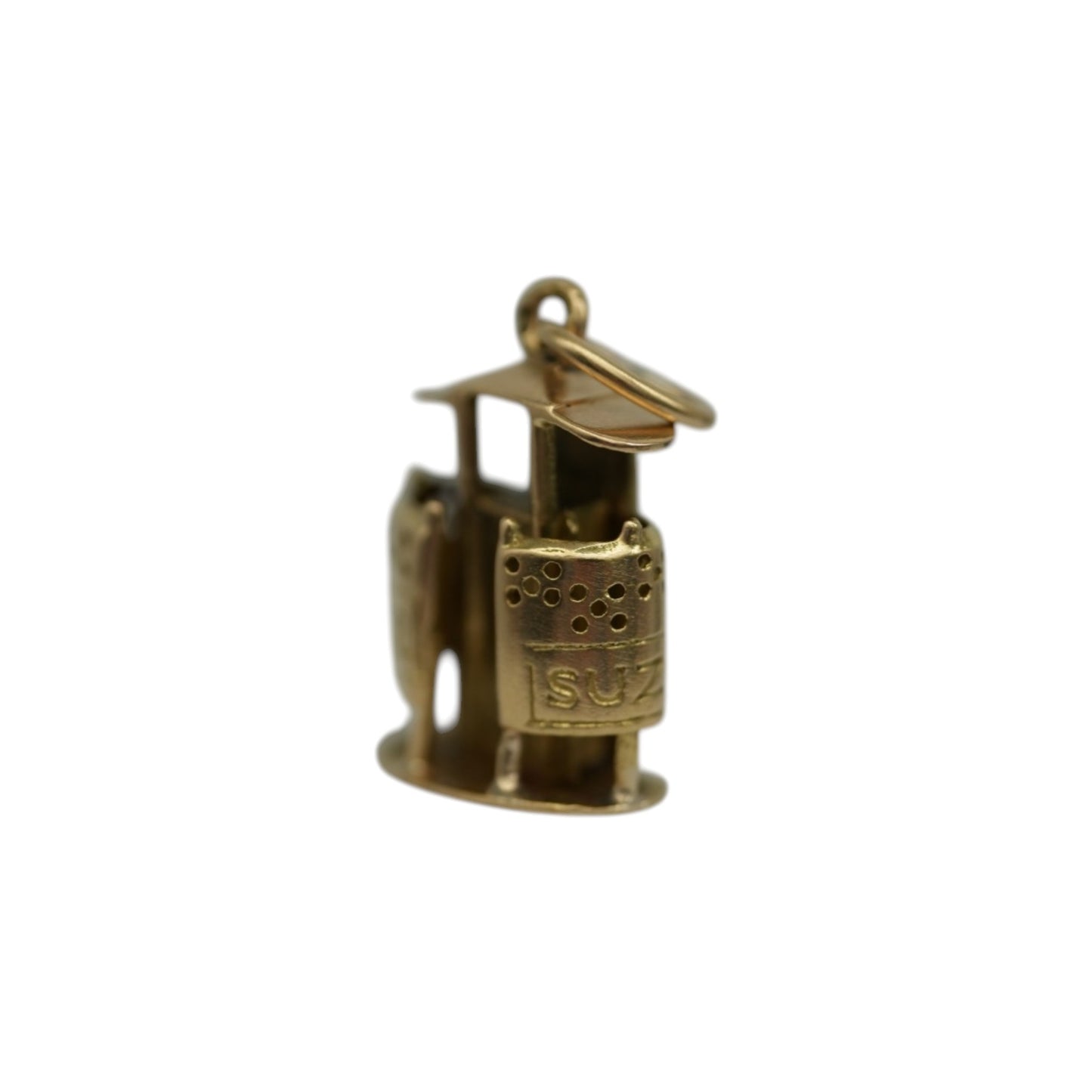 18金イエローゴールド ビーチ更衣室チャーム L 1.6cm 4.1g