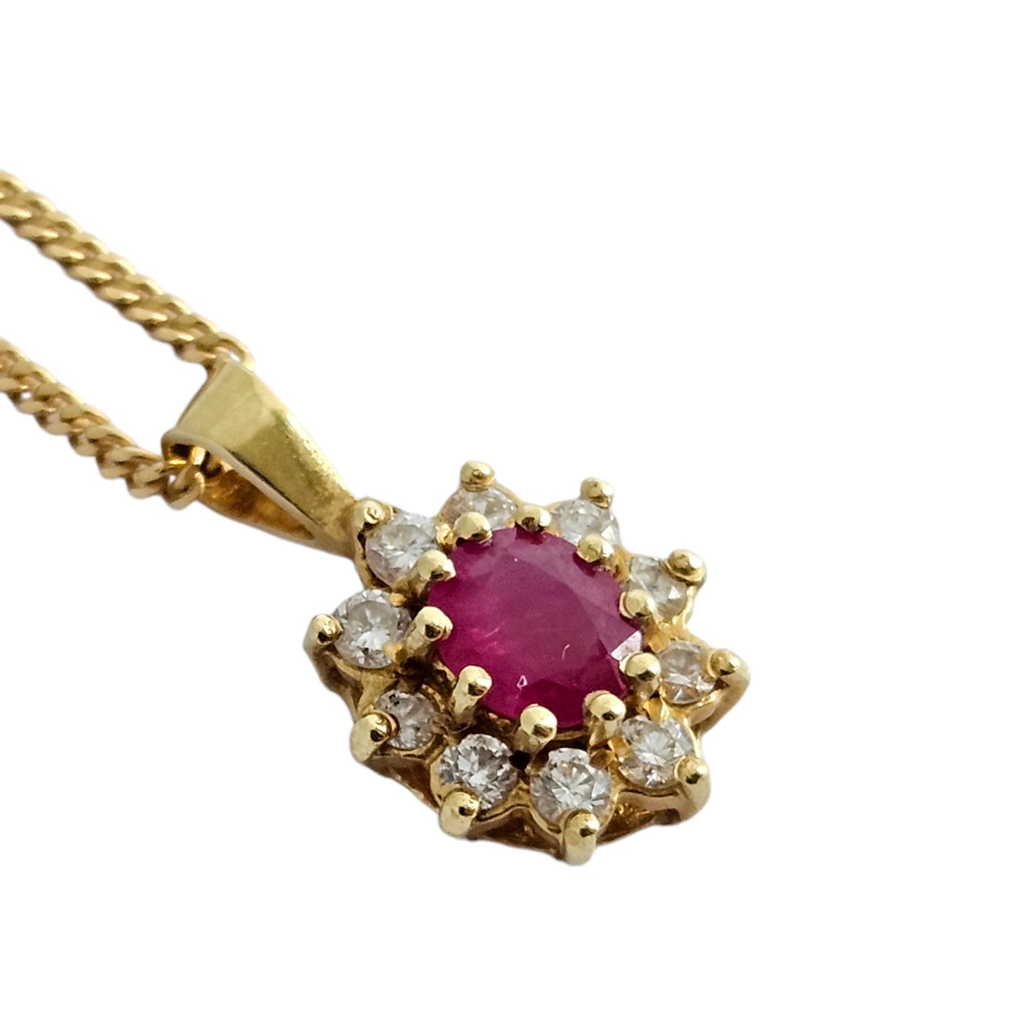 18ct 750 Yellow Gold Ruby & Diamond Cluster Pendant on 18ct Chain