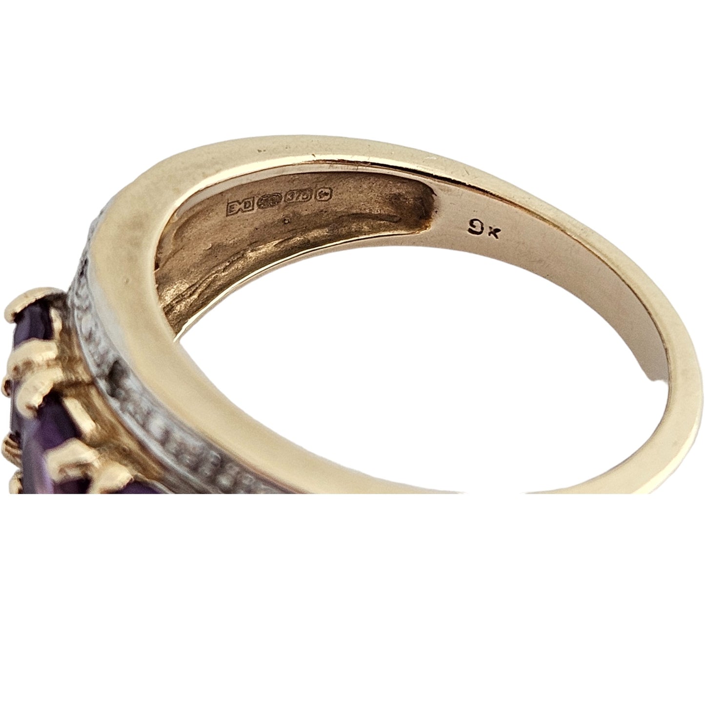 9ct 375 Yellow Gold Ring with Amethysts and Small Diamonds Size K 3.9 g