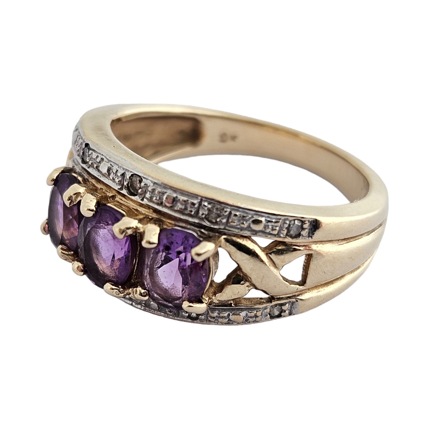 9ct 375 Yellow Gold Ring with Amethysts and Small Diamonds Size K 3.9 g