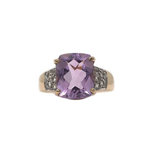 9ct yellow gold Amethyst Ring