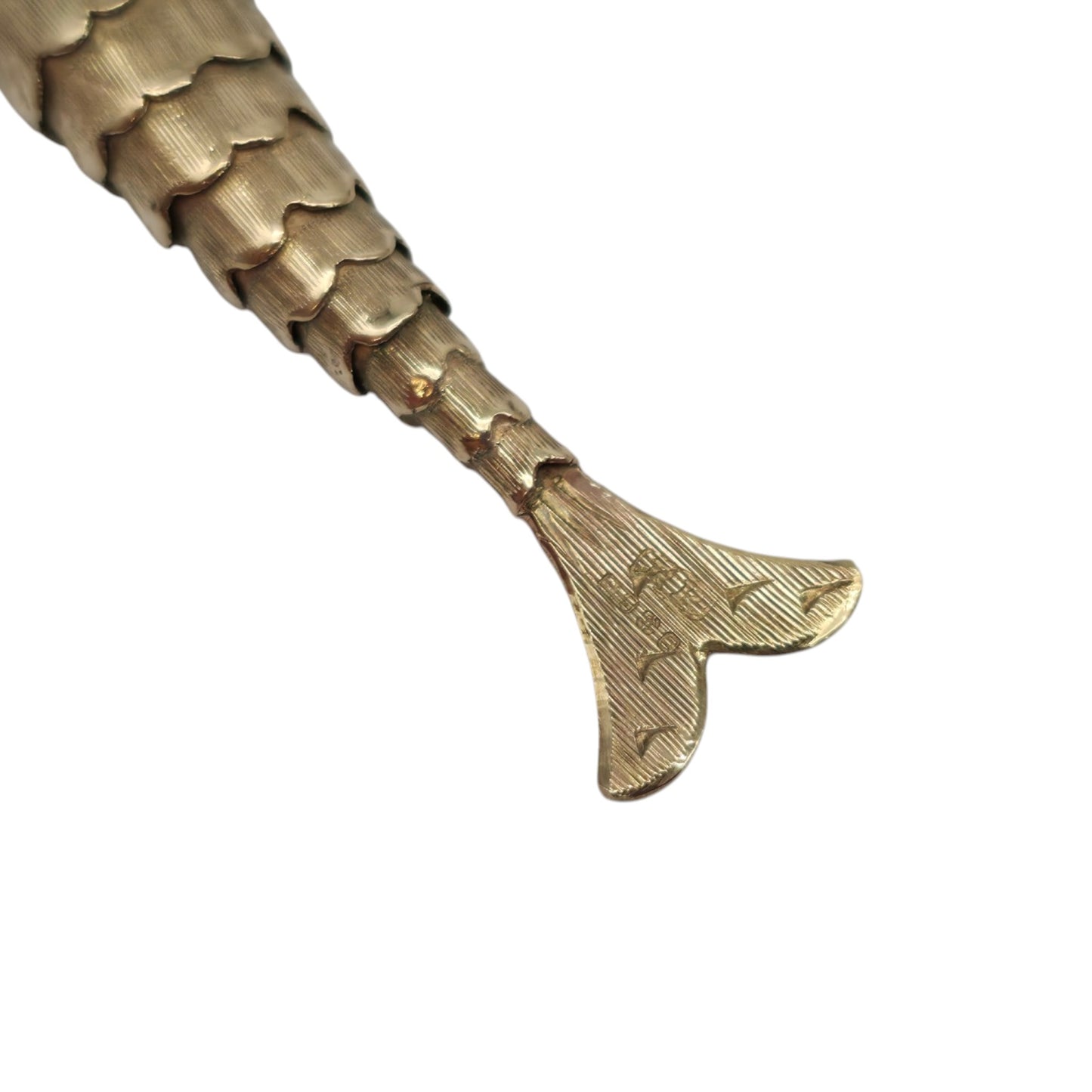 9ct 375 Yellow Gold Articulated Fish Charm 1979 L 4.4 cm 2.2 g.