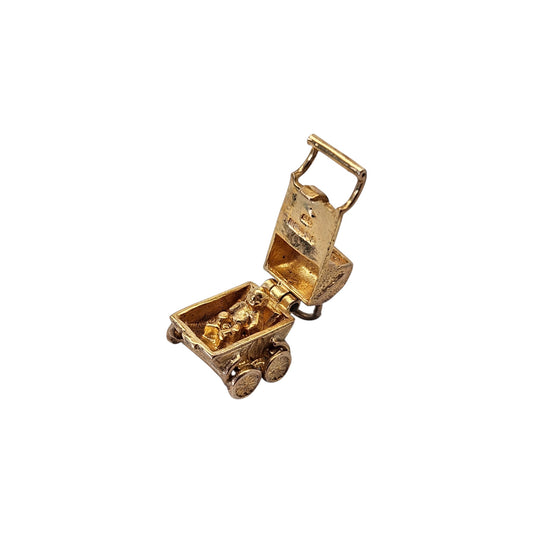 9ct 375 Yellow Gold Baby In Pram Opening Charm 1967 L 1.6 cm 3.2 g.