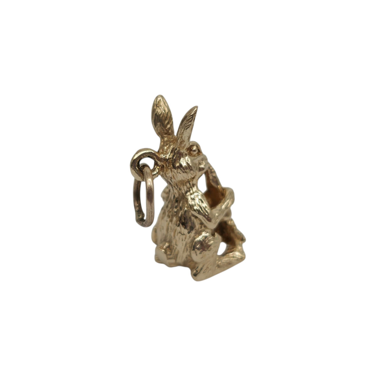 9ct 375 Yellow Gold Bunny With A Carrot Charm 1980 L 1.7 cm 3.2 g.