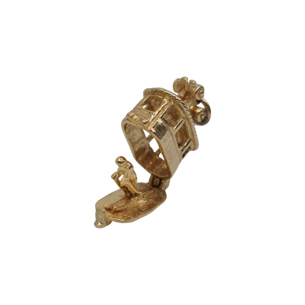 9ct 375 Yellow Gold Skier Inside Cable Car Opening Charm 1968 L 1.8 cm 4.4 g.