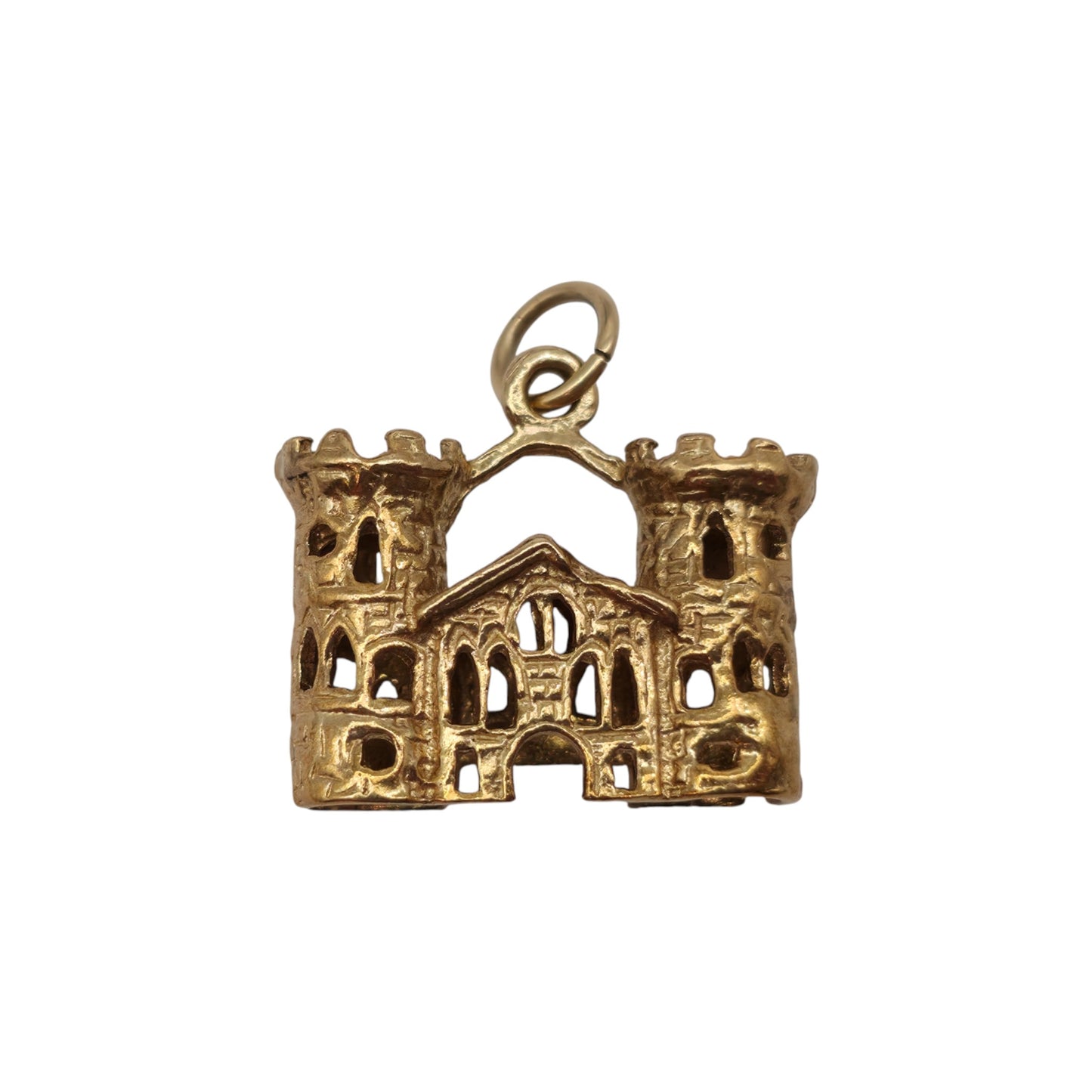 9ct 375 Yellow Gold Castle Charm 2000 L 1.8 cm 4.8 g.