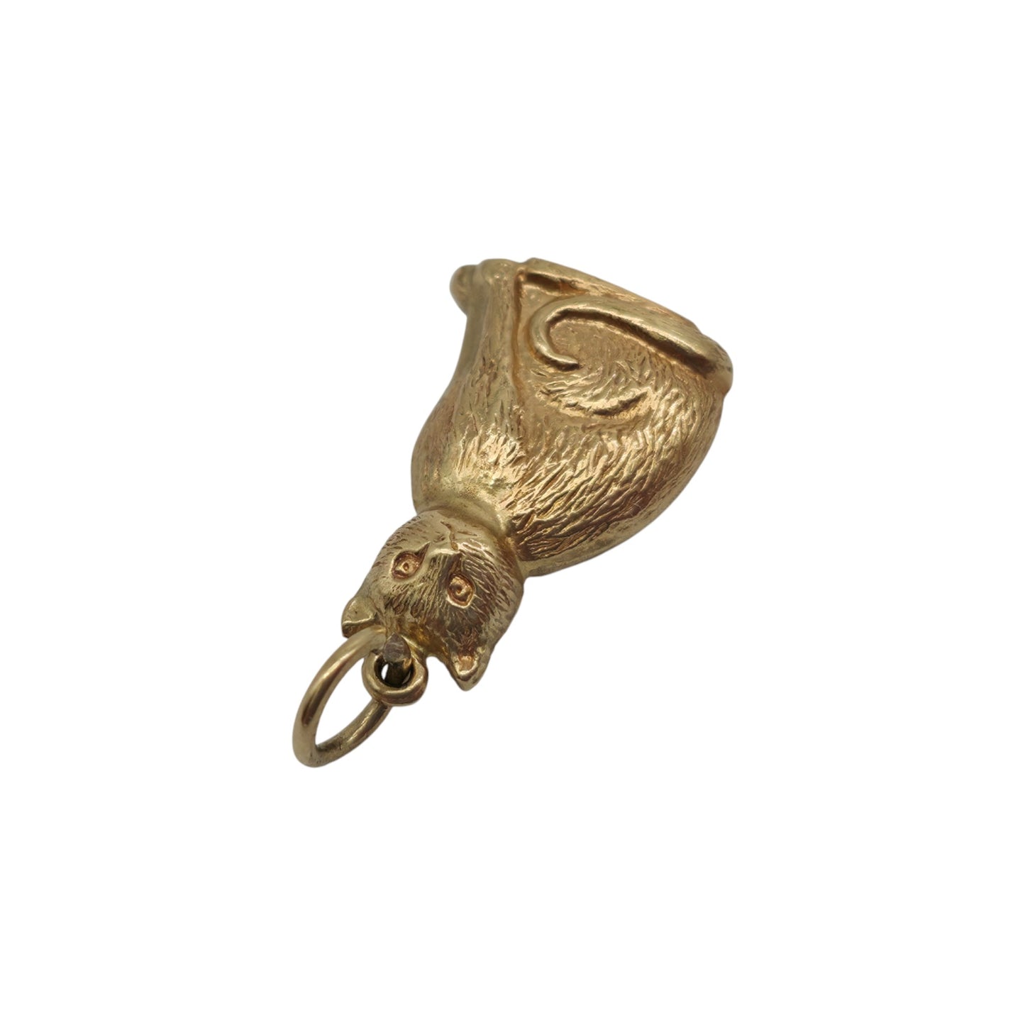 9ct 375 Yellow Gold Seated Cat Charm 1973 L 1.6 cm 1.0 g.