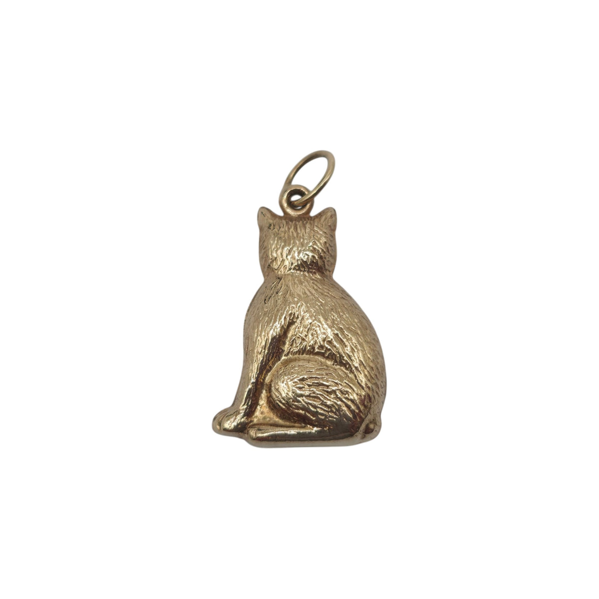 9ct Yellow Gold Cat Charm c.1970 L 1.6 cm 0.7 g.