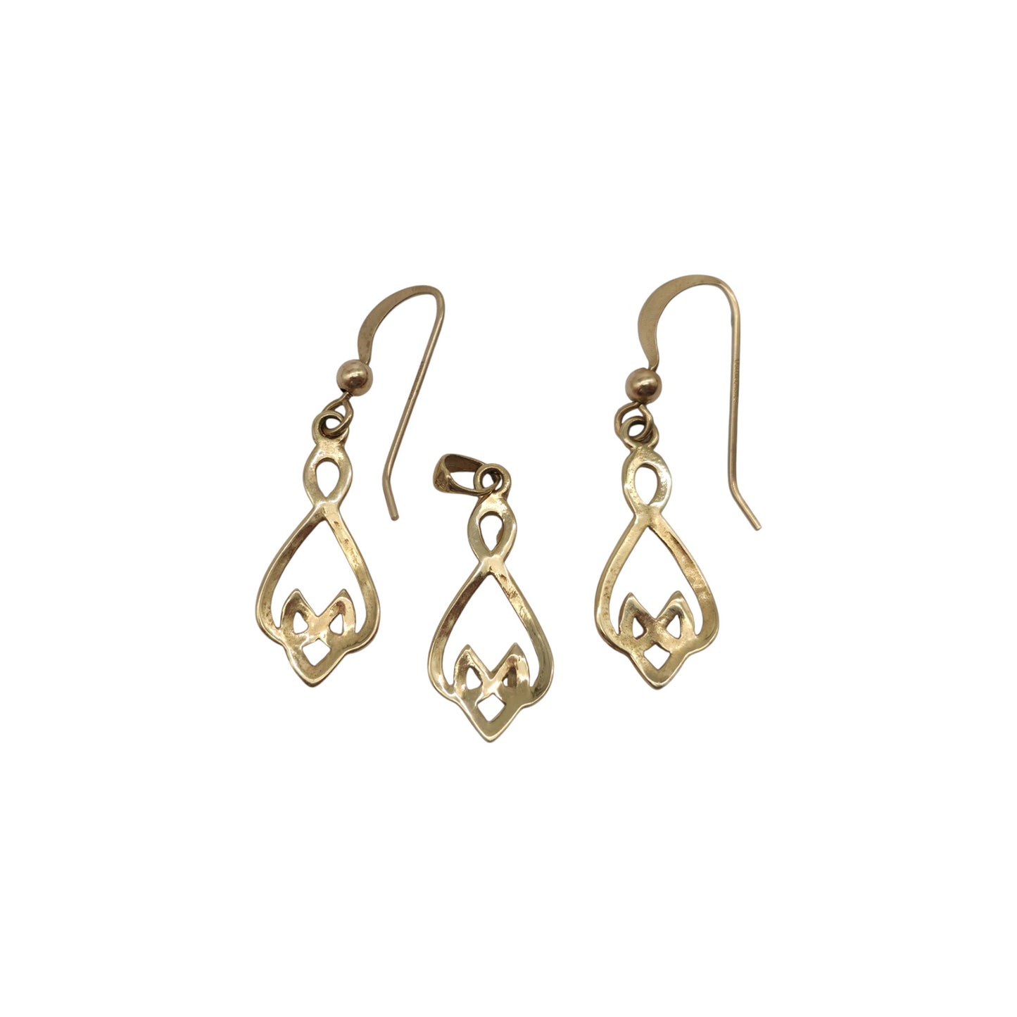 Suite Of 9ct 375 Yellow Gold Celtic Pendant & Pair Of Earrings 2.2 g.