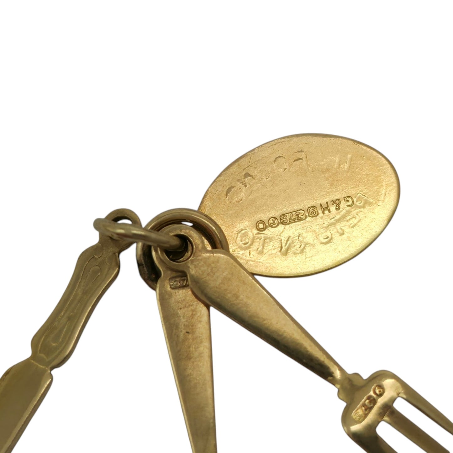 9ct 375 Yellow Gold Cutlery Charm 1972 L 1.7 cm 1.3 g.