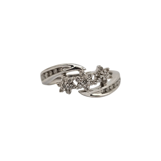 9ct 375 White Gold Diamond Cluster Ring c.2000 Size N 4.6 g.