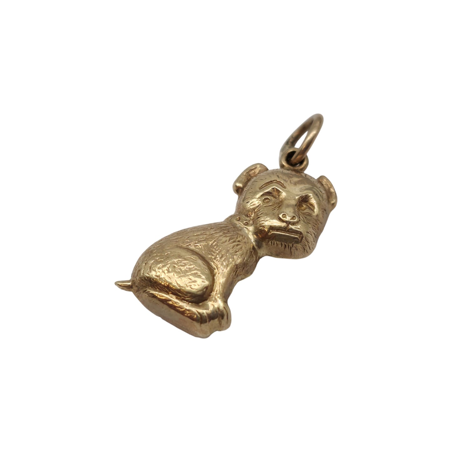 9ct 375 Yellow Gold Seated Dog Charm 1968 L 1.6 cm 0.8 g.
