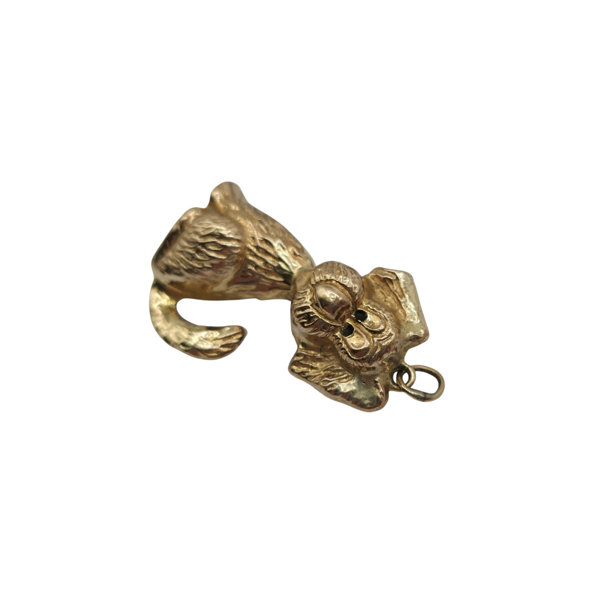 9ct 375 Yellow Gold Seated Dog Charm 1975 L 2.6 cm 2.5 g.
