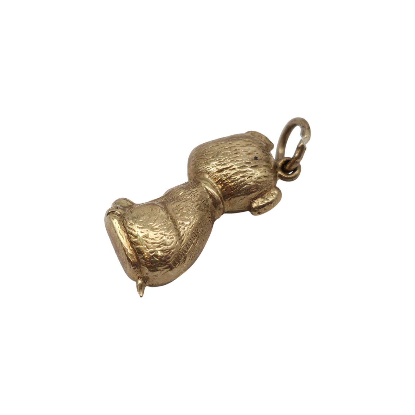 9ct 375 Yellow Gold Seated Dog Charm 1968 L 1.6 cm 0.8 g.