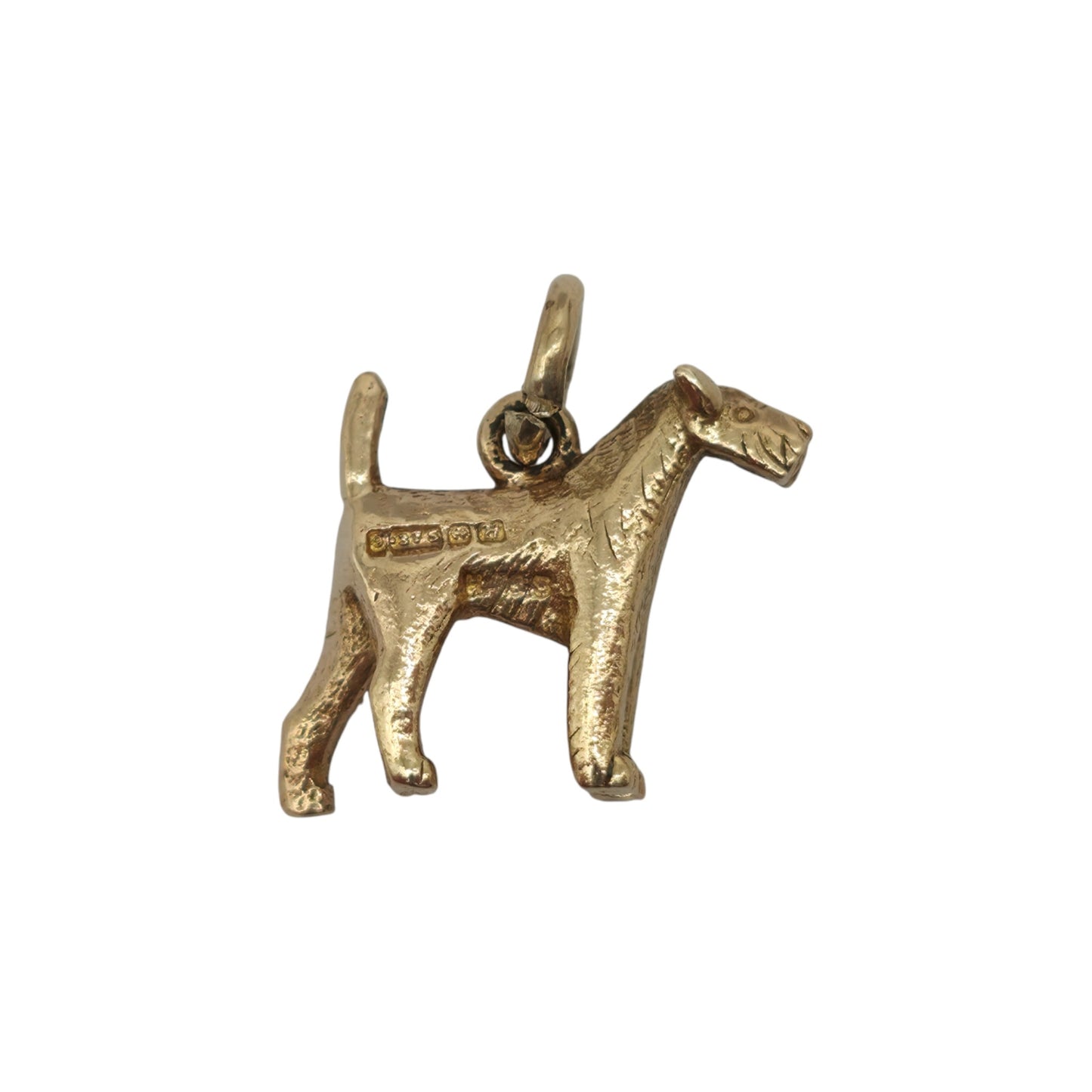 9ct 375 Yellow Gold Airedale Terrier Dog Charm 1957 L 1.2 cm 2.3 g.
