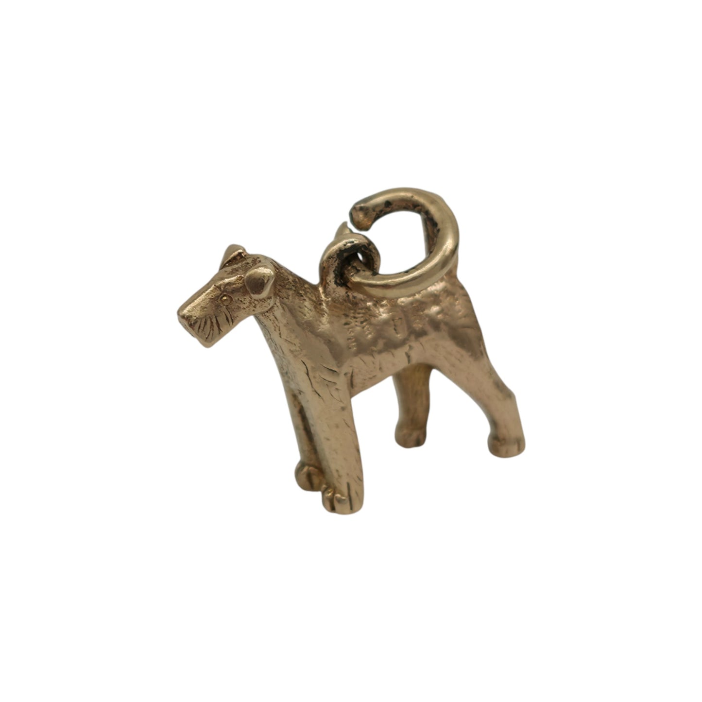 9ct 375 Yellow Gold Airedale Terrier Dog Charm 1957 L 1.2 cm 2.3 g.