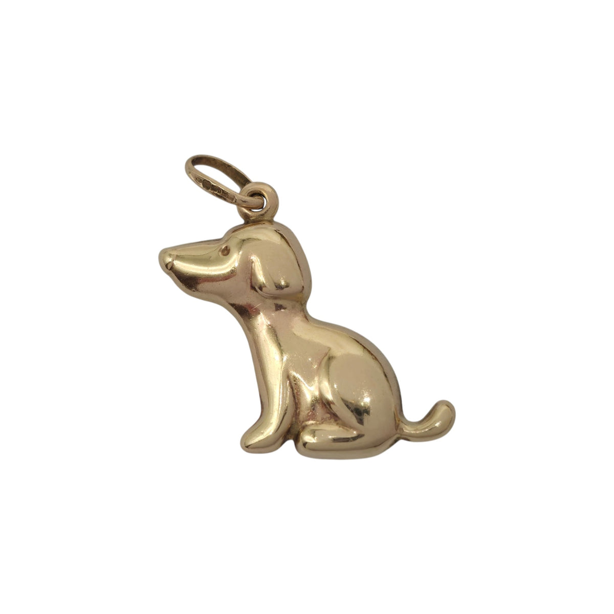 9ct 375 Yellow Gold Seated Dog Charm L 2.0 cm 1.0 g.