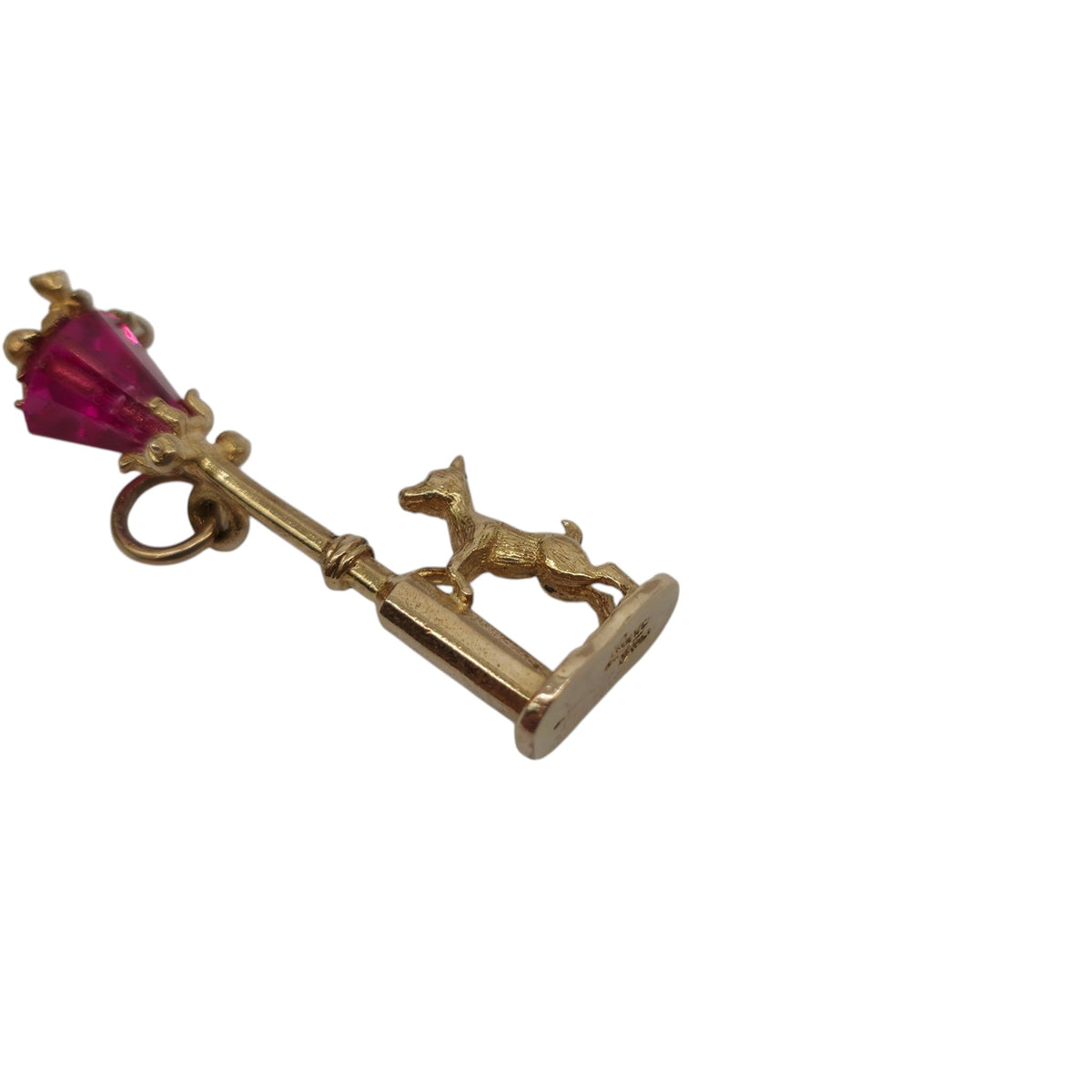 Amusing 9ct 375 Yellow Gold Dog Chasing Cat Up Lamppost Charm 1971 L 2.9 cm 2.1 g.