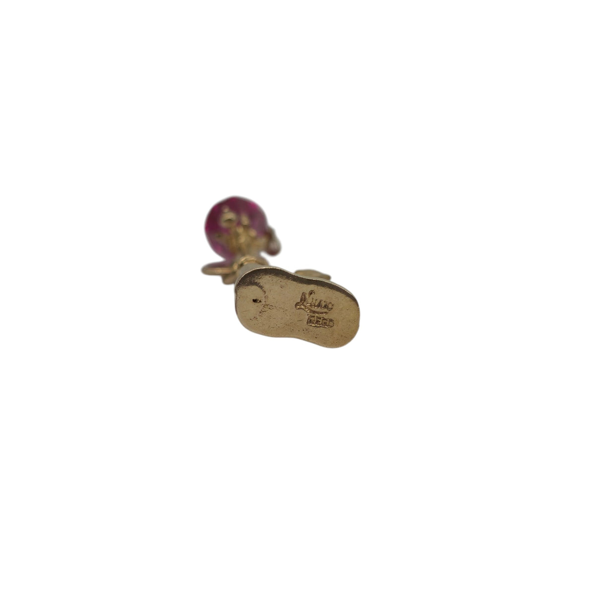 Amusing 9ct 375 Yellow Gold Dog Chasing Cat Up Lamppost Charm 1971 L 2.9 cm 2.1 g.