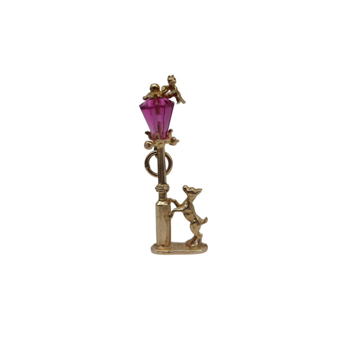 Amusing 9ct 375 Yellow Gold Dog Chasing Cat Up Lamppost Charm 1971 L 2.9 cm 2.1 g.