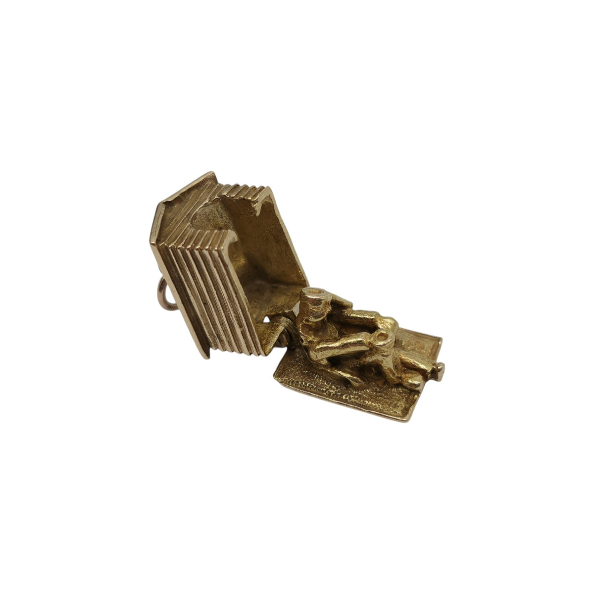 Unusual 9ct 375 Yellow Gold Drunk Man In The Doghouse Opening Charm 1961 L 1.8 cm 8.3 g.
