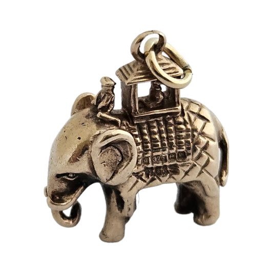 9ct 375 Cast Yellow Gold Elephant Charm 1970 L 1.5 cm 5.4 g