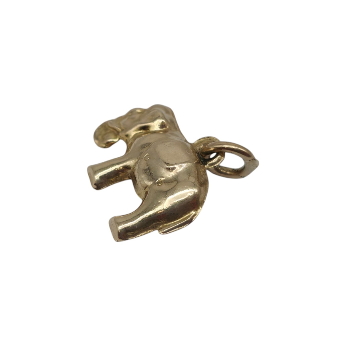 9ct 375 Yellow Gold Elephant Charm c.1970 L 1.3 cm 0.8 g.