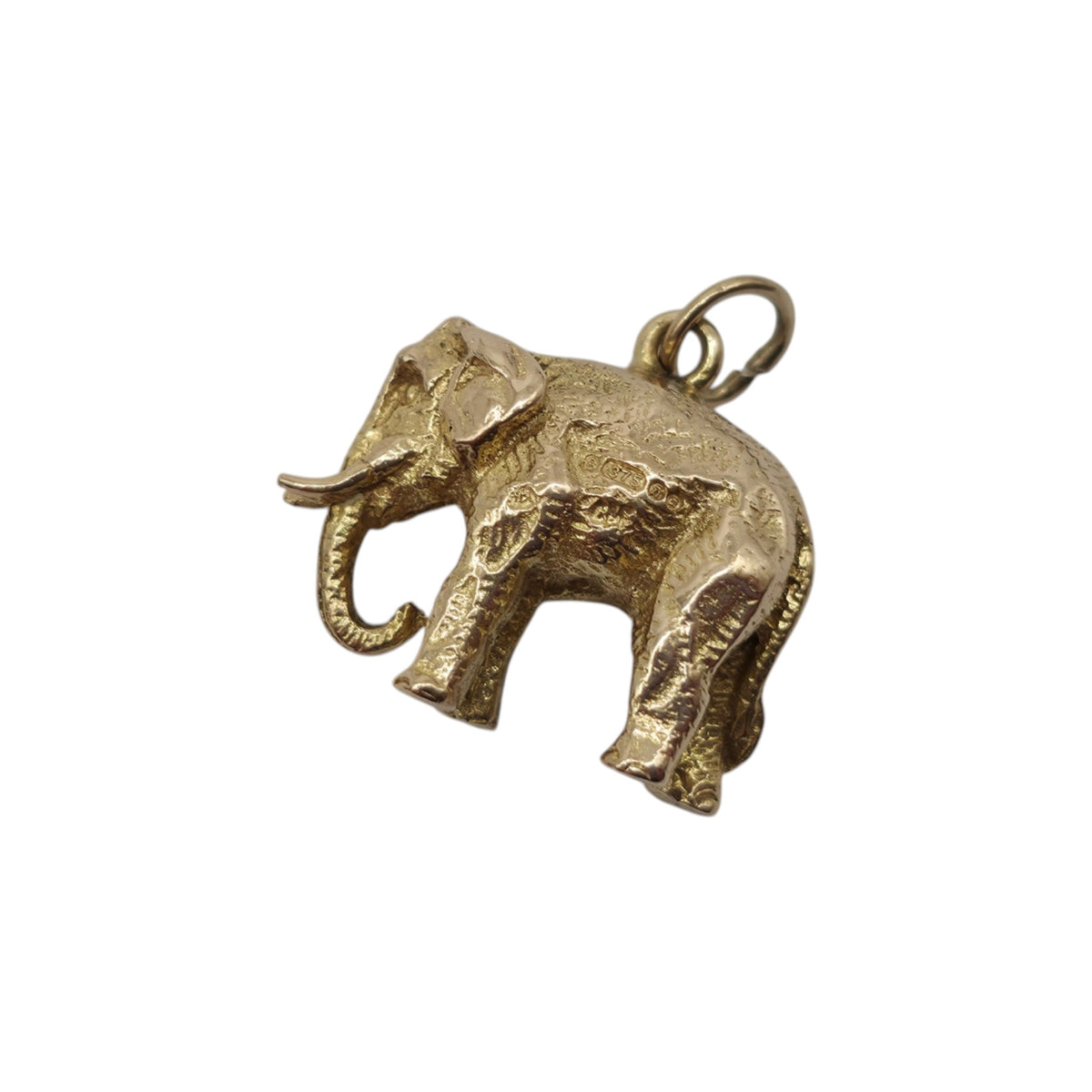 Cast 9ct 375 Yellow Gold Elephant Charm 1968 L 1.7 cm 6.6 g.