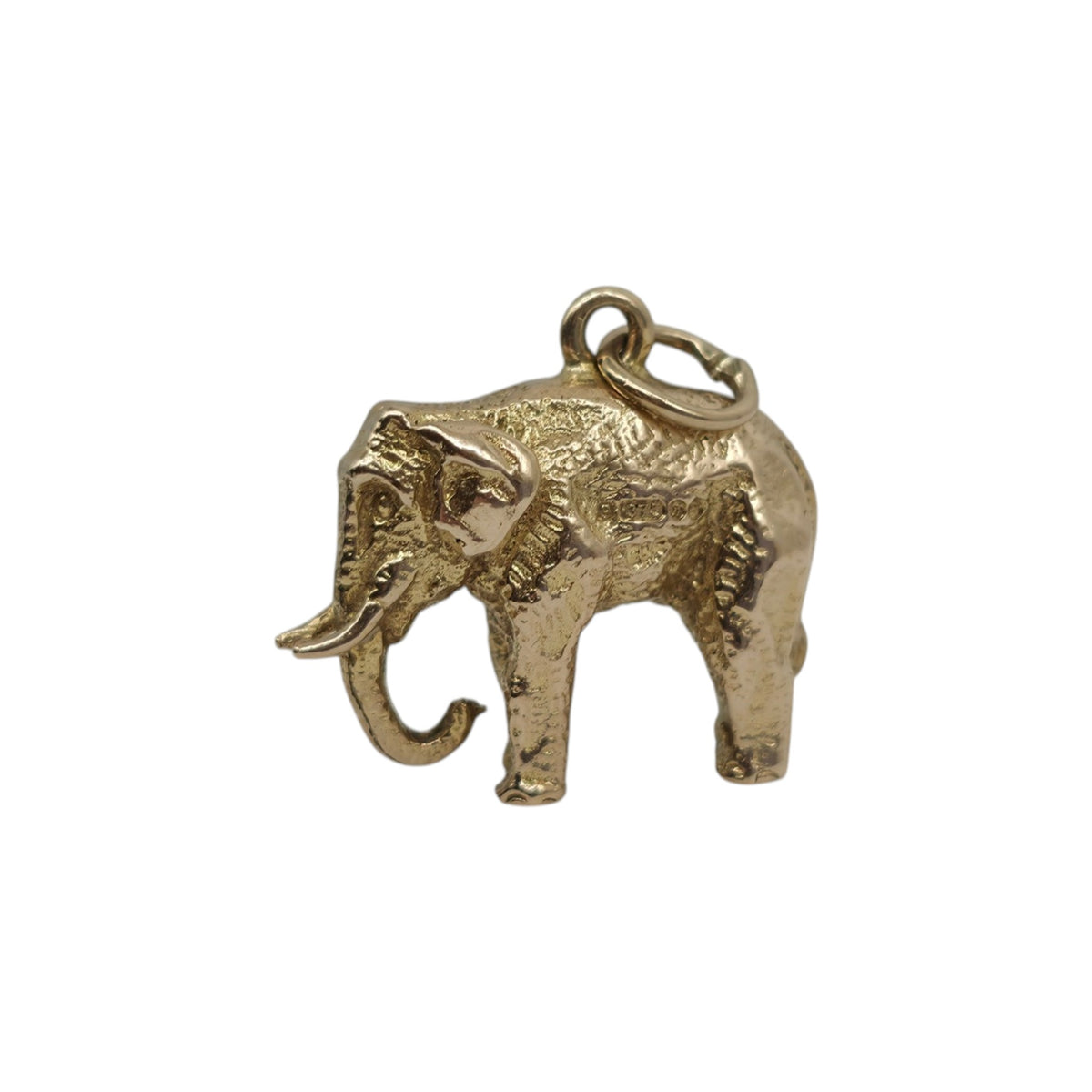 Cast 9ct 375 Yellow Gold Elephant Charm 1968 L 1.7 cm 6.6 g.
