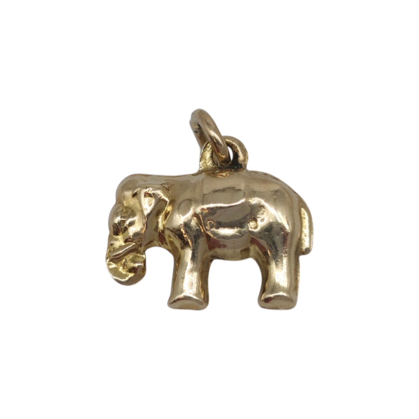 9ct 375 Yellow Gold Elephant Charm c.1970 L 1.3 cm 0.8 g.