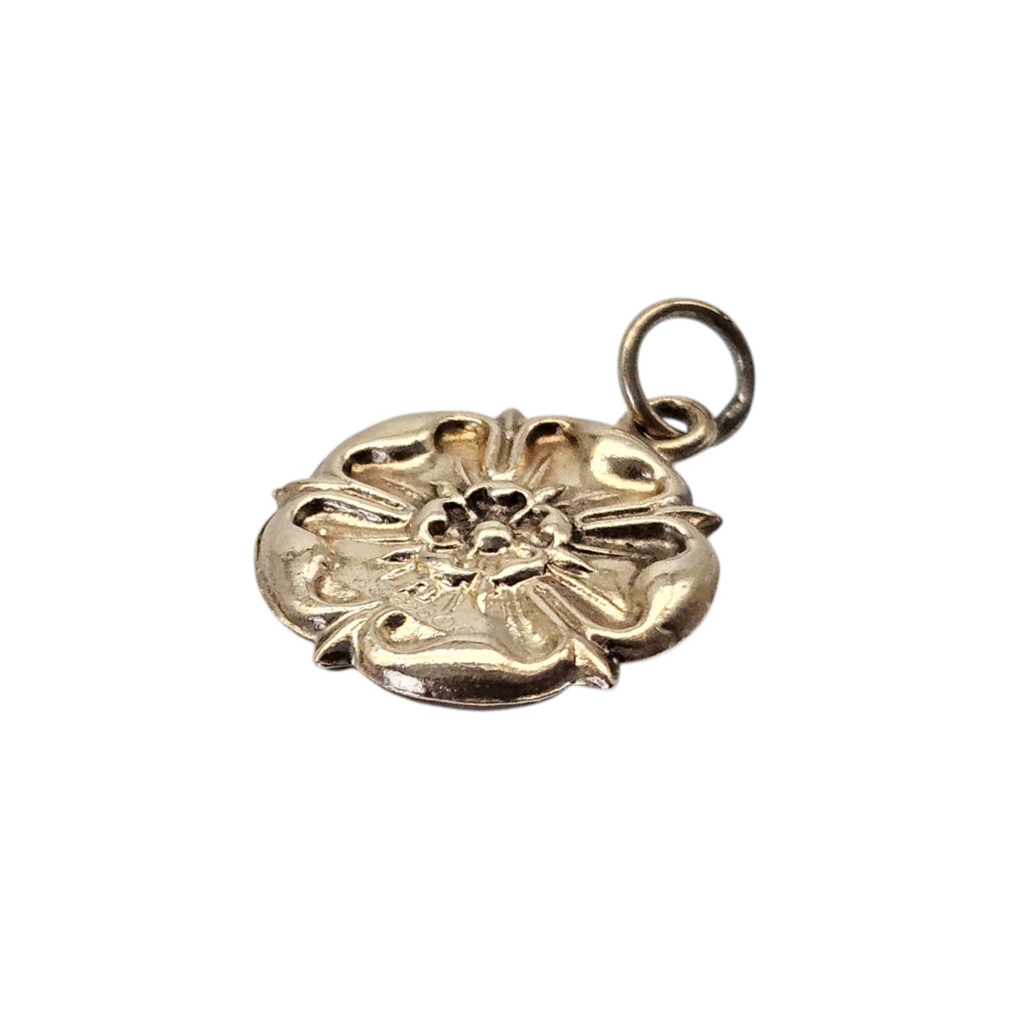 9ct 375 Yellow Gold English Rose Charm 1966 L 1.3 cm 0.7 g.