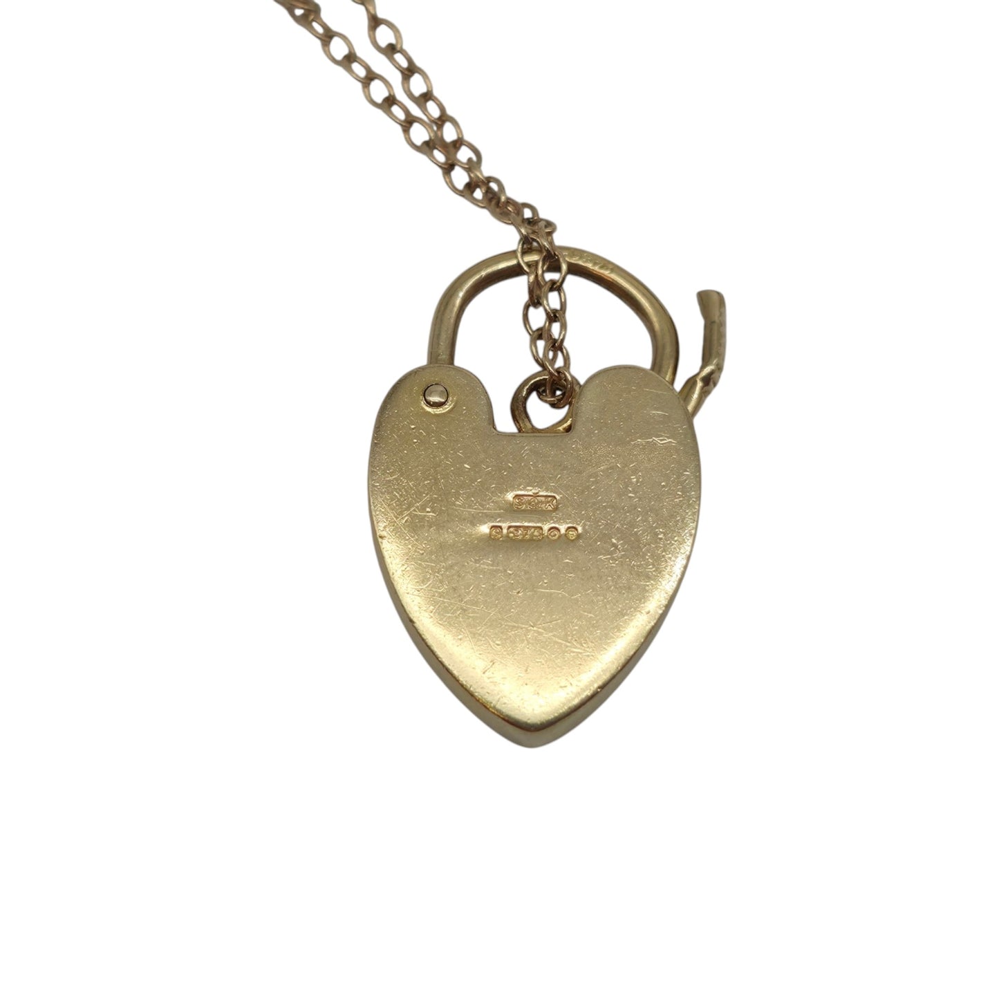 9ct 375 Yellow Gold Engraved Heart Shaped Padlock 1969 L 2.2 cm 3.1 g.
