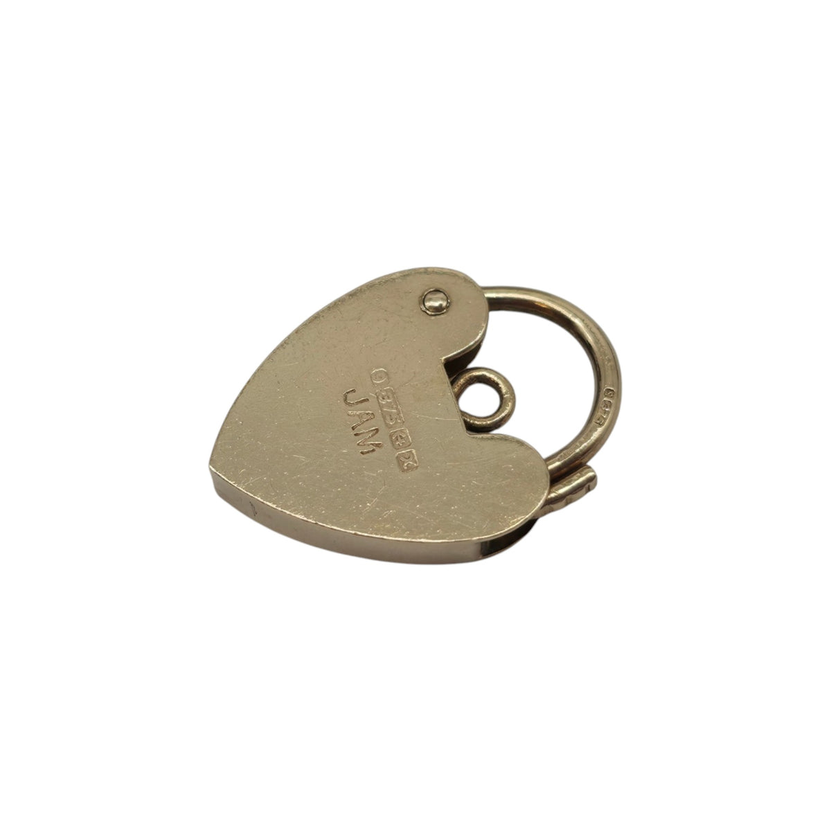 9ct 375 Yellow Gold Engraved Heart Shaped Padlock 1972 L 1.7 cm 1.4 g.