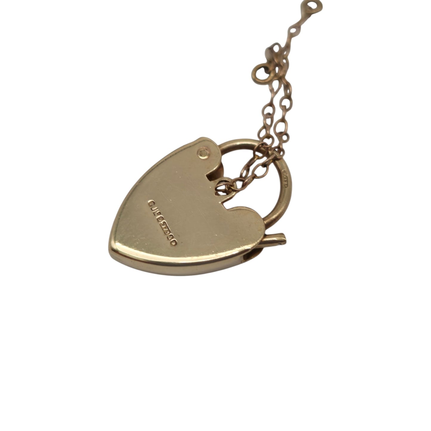 9ct 375 Yellow Gold Engraved Heart Shaped Padlock 1963 L 2.0 cm 2.4 g.