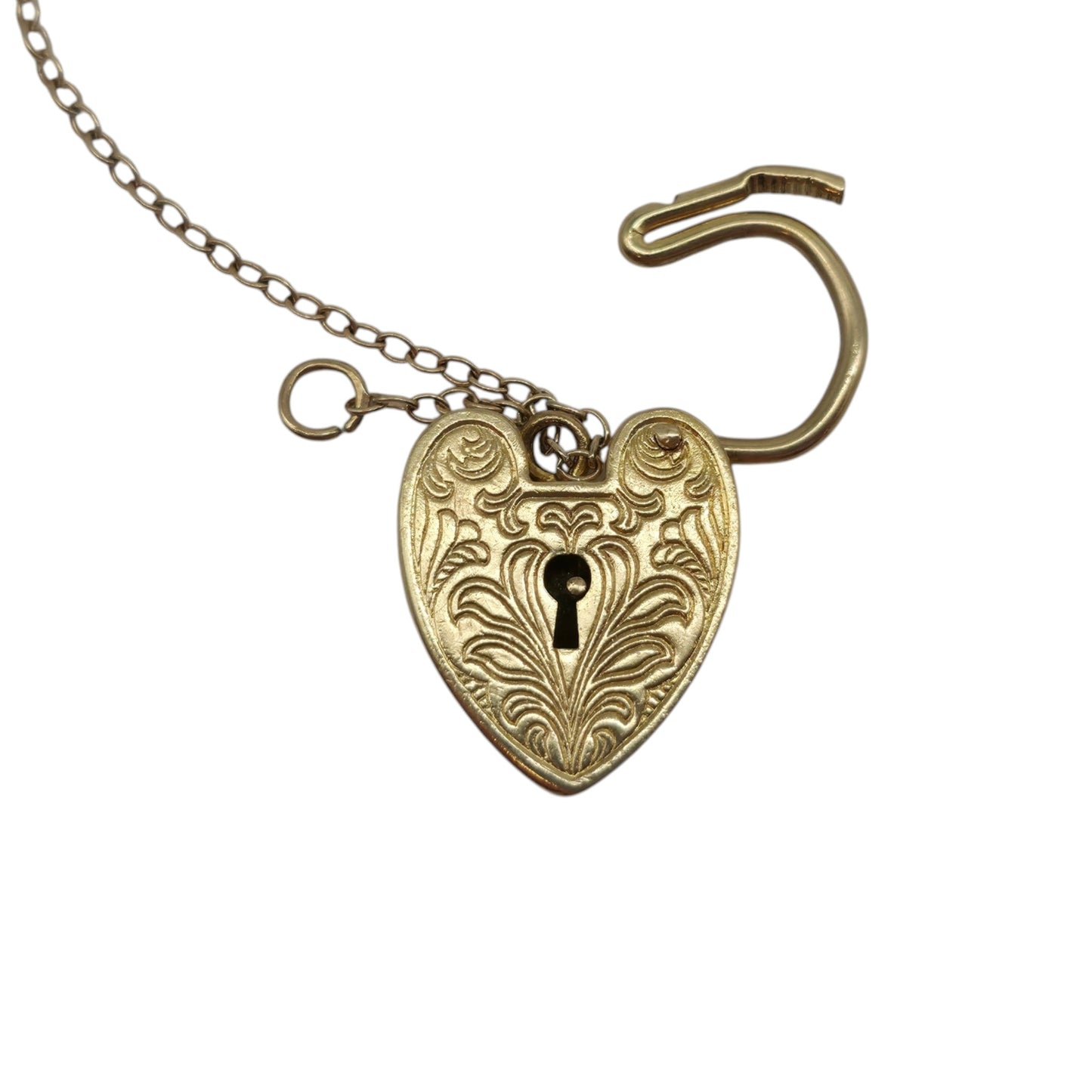 9ct 375 Yellow Gold Engraved Heart Shaped Padlock 1969 L 2.2 cm 3.1 g.