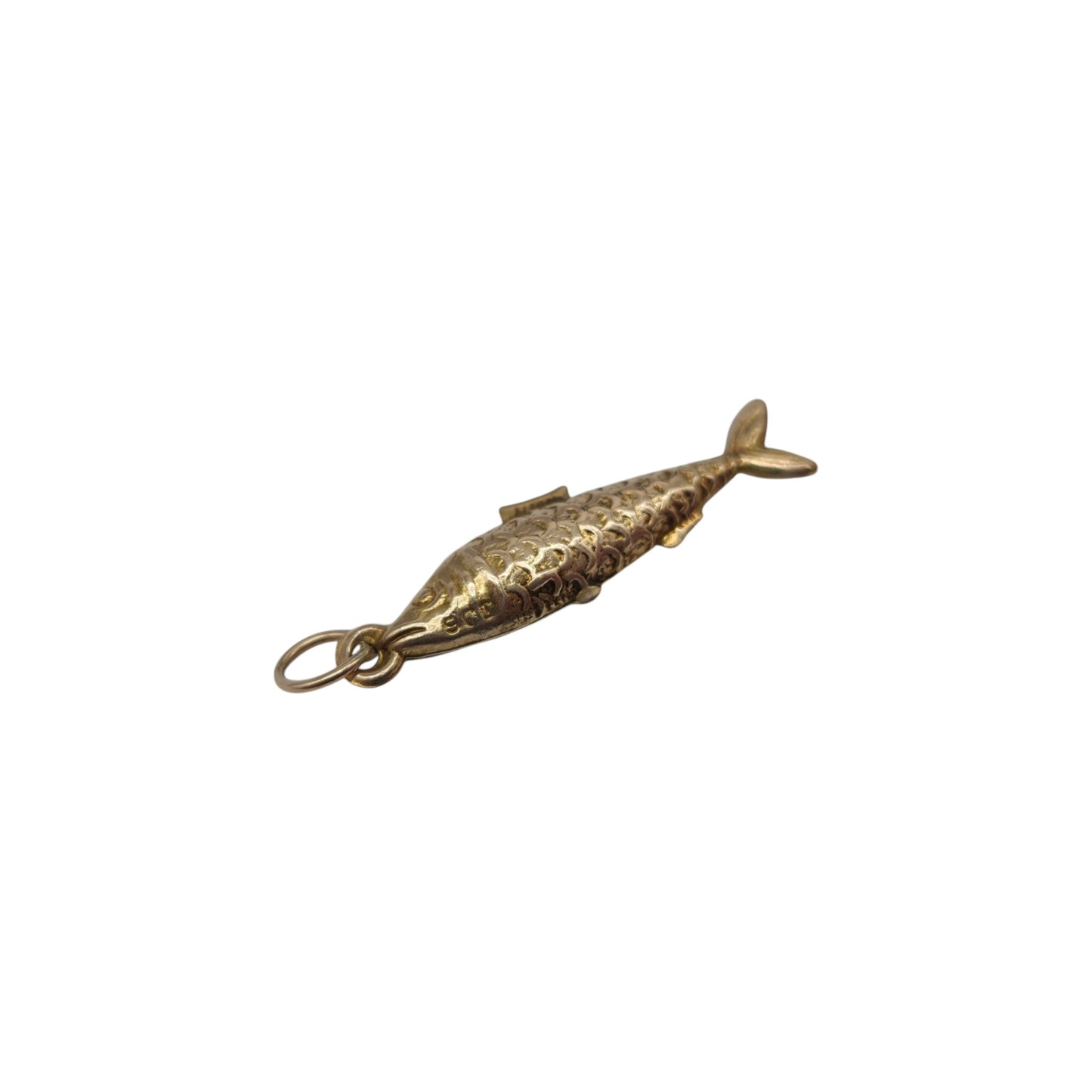 9ct Yellow Gold Fish Charm c.1960's L 2.2 cm 0.5 g.