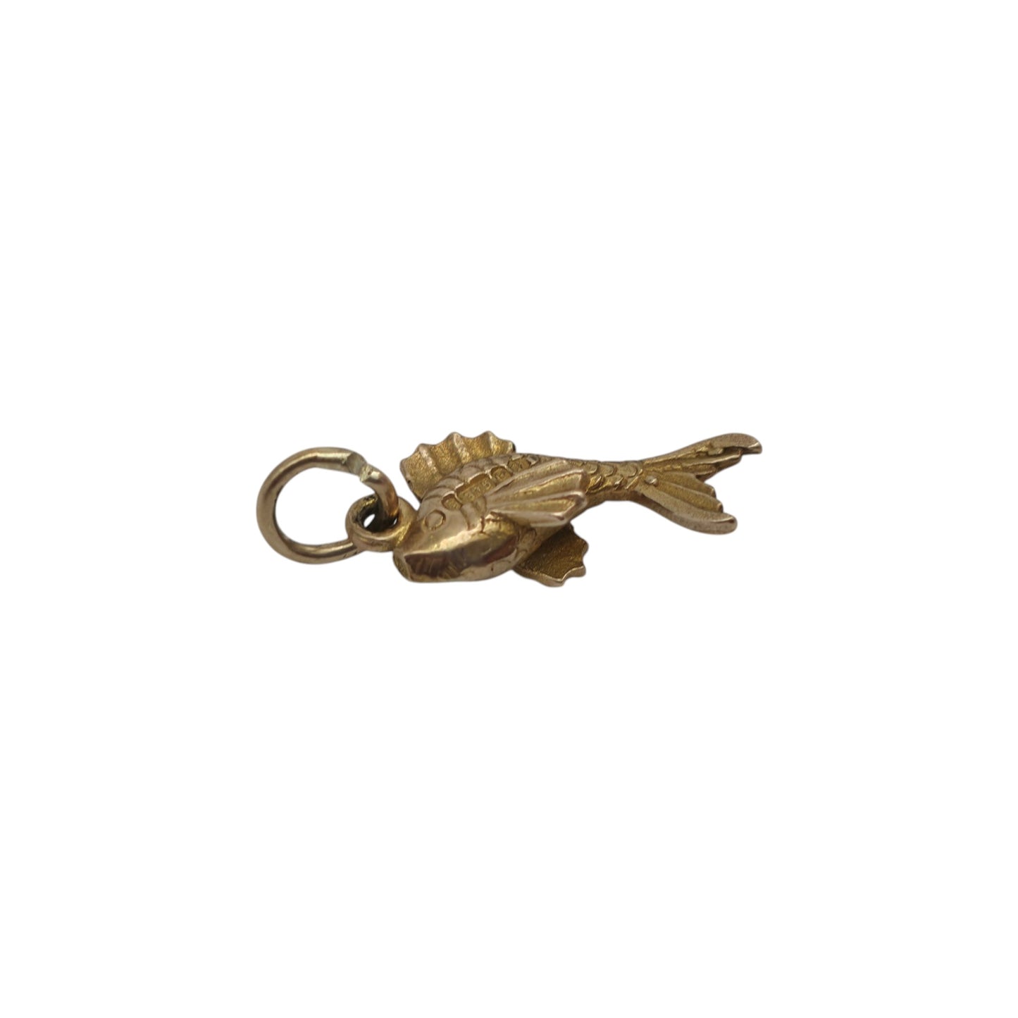 9ct 375 Yellow Gold Fish Charm 1953 L 1.4 cm 1.2 g.