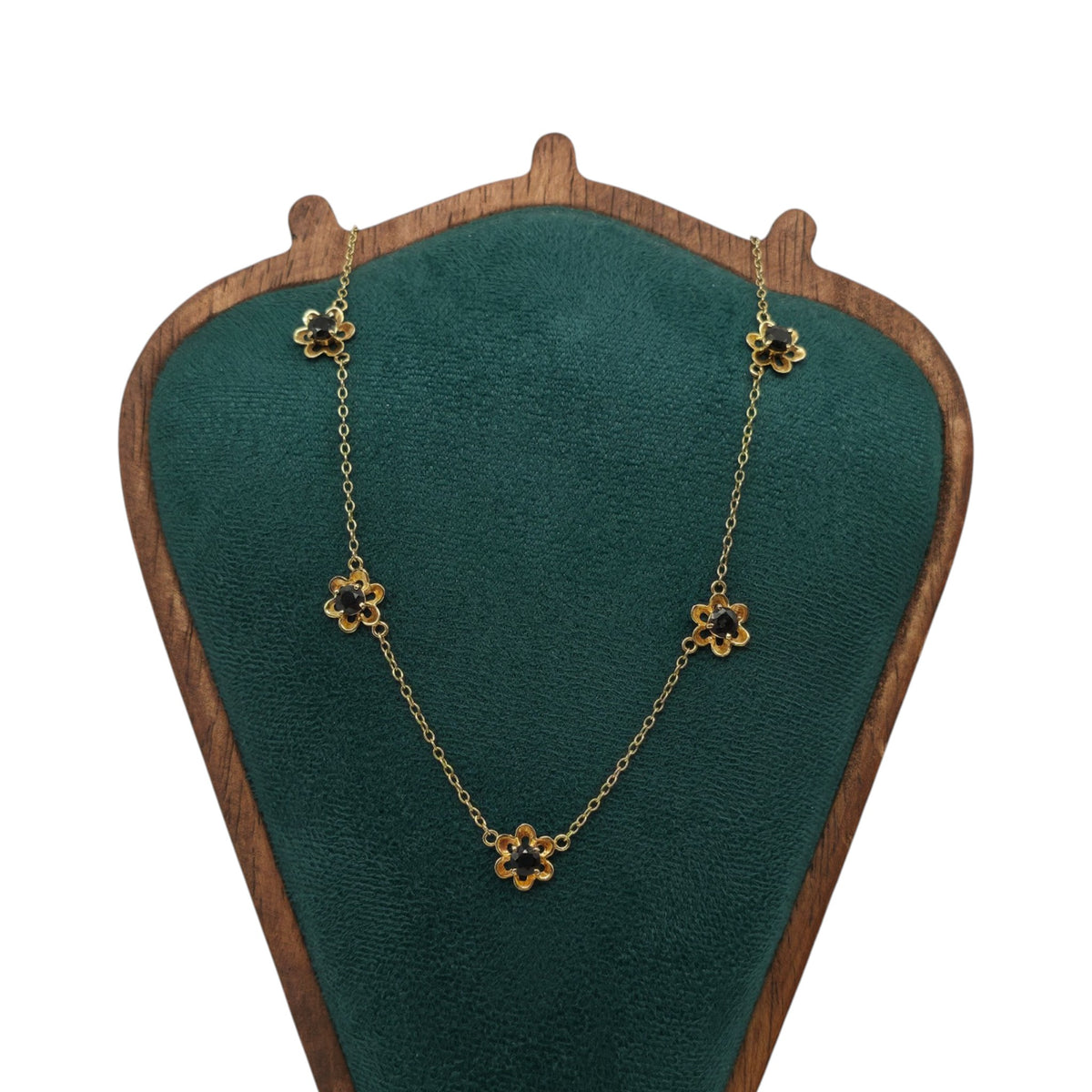 9ct 375 Yellow Gold Sapphire Flower Necklace 1978 L 46.1 cm 4.6 g.