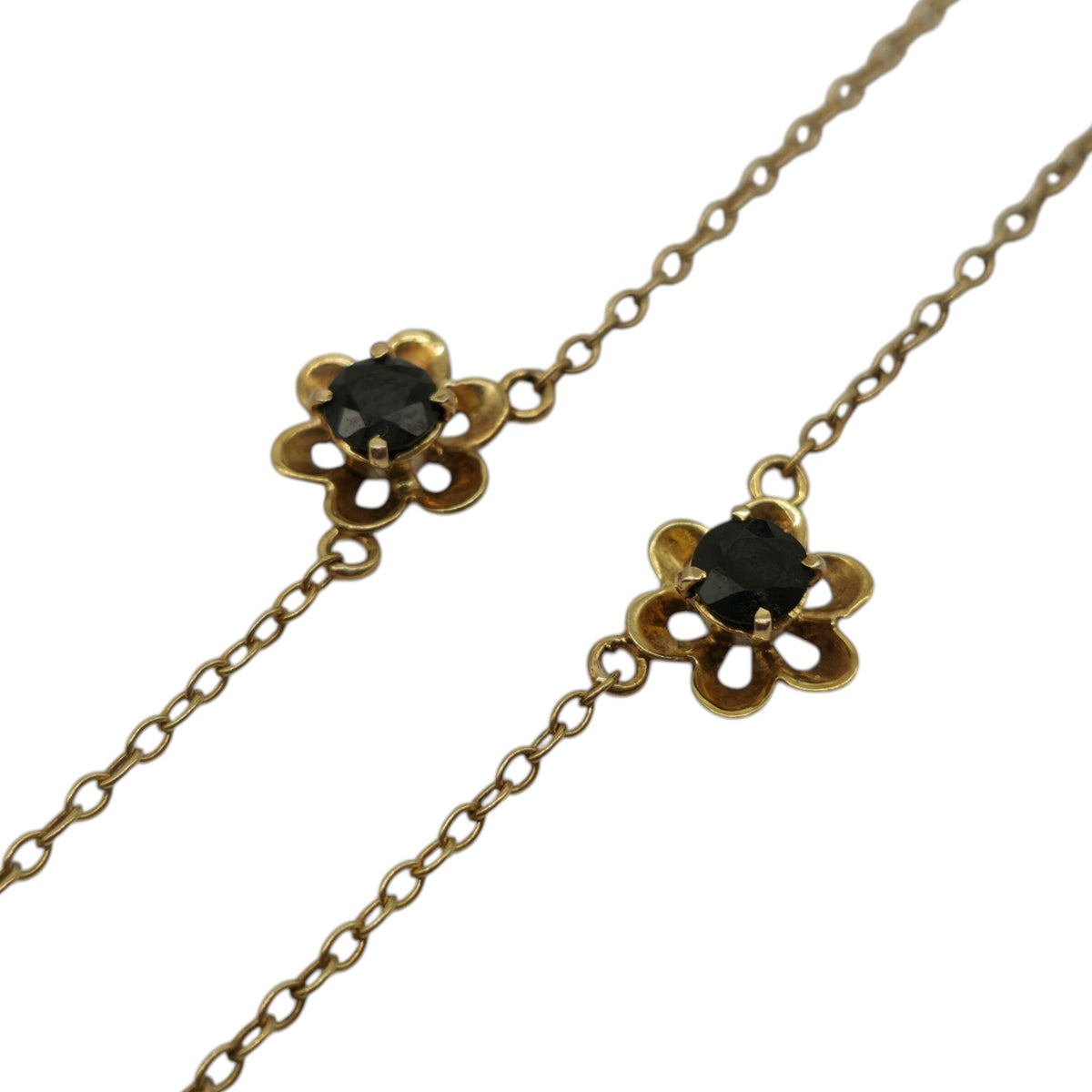 9ct 375 Yellow Gold Sapphire Flower Necklace 1978 L 46.1 cm 4.6 g.