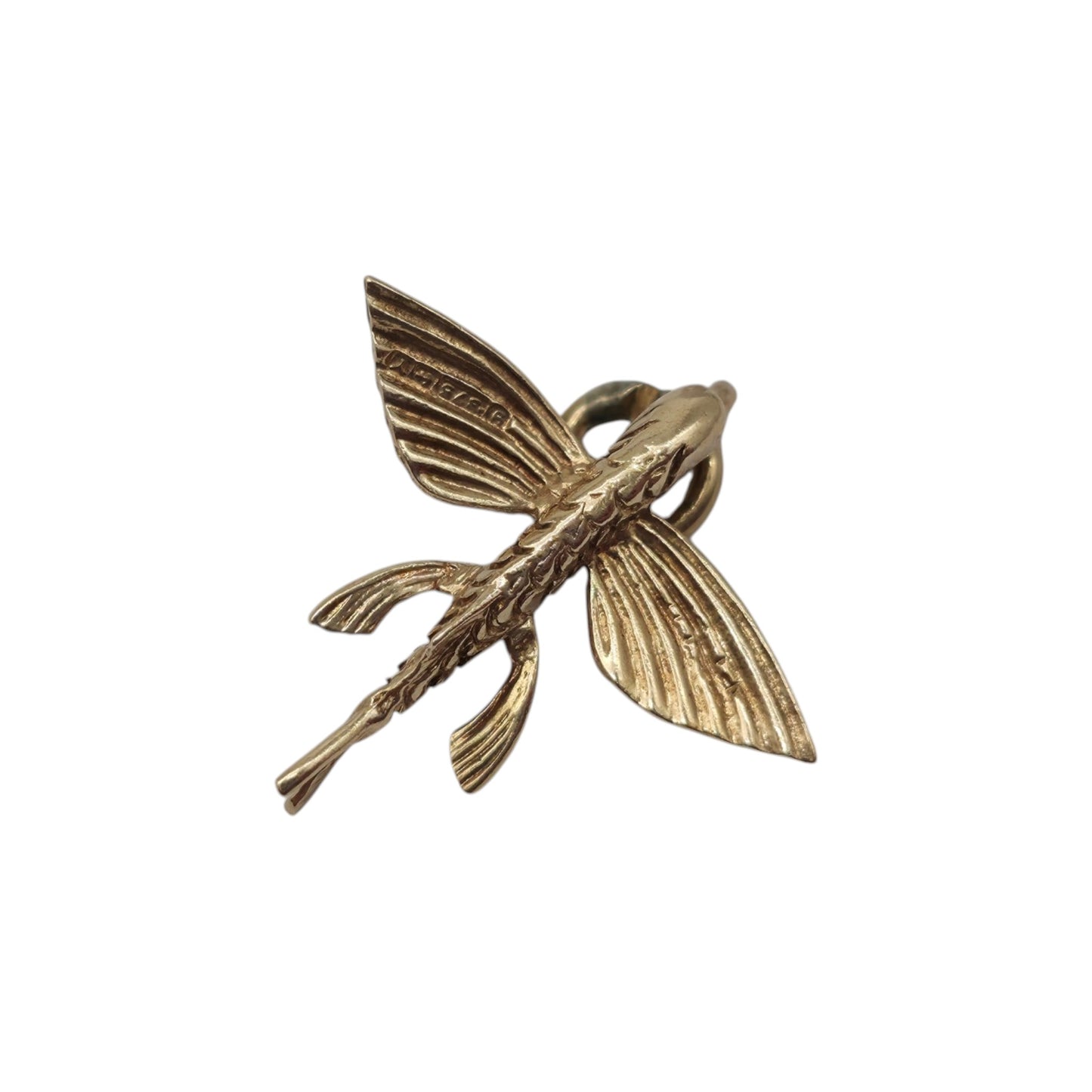 9ct 375 Yellow Gold Flying Fish Charm 1973 L 1.6 cm 0.9 g.