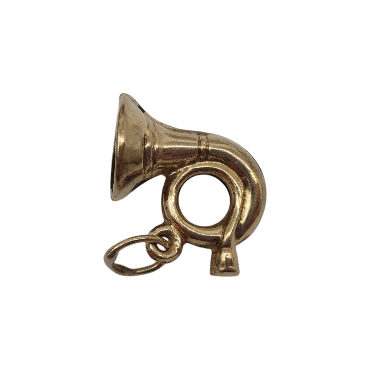 9ct 375 Yellow Gold French Horn Charm 1981 L 1.2 cm 0.5 g.
