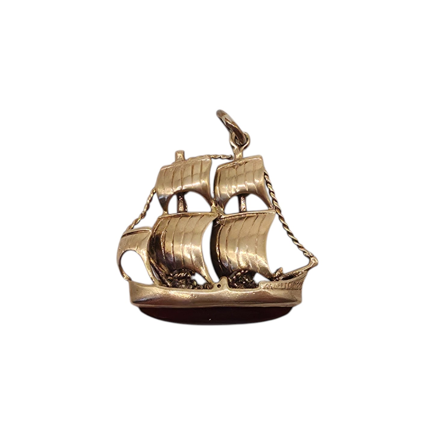 9ct 375 Yellow Gold Galleon Ship Charm c.1964 L 2.2 cm 4.8 g.
