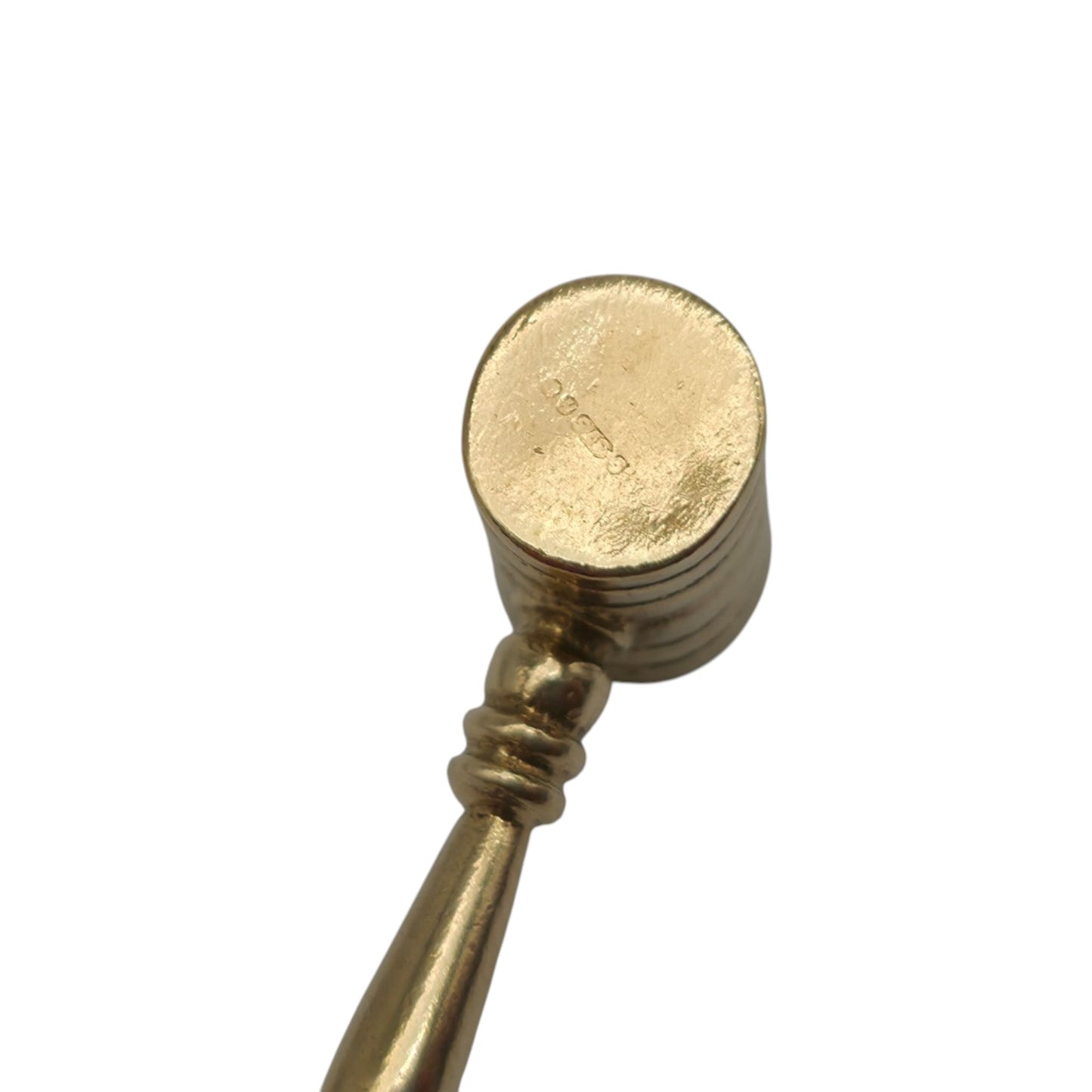 9ct 375 Yellow Gold Gavel Charm 1963 L 2.8 cm 4.8 g.
